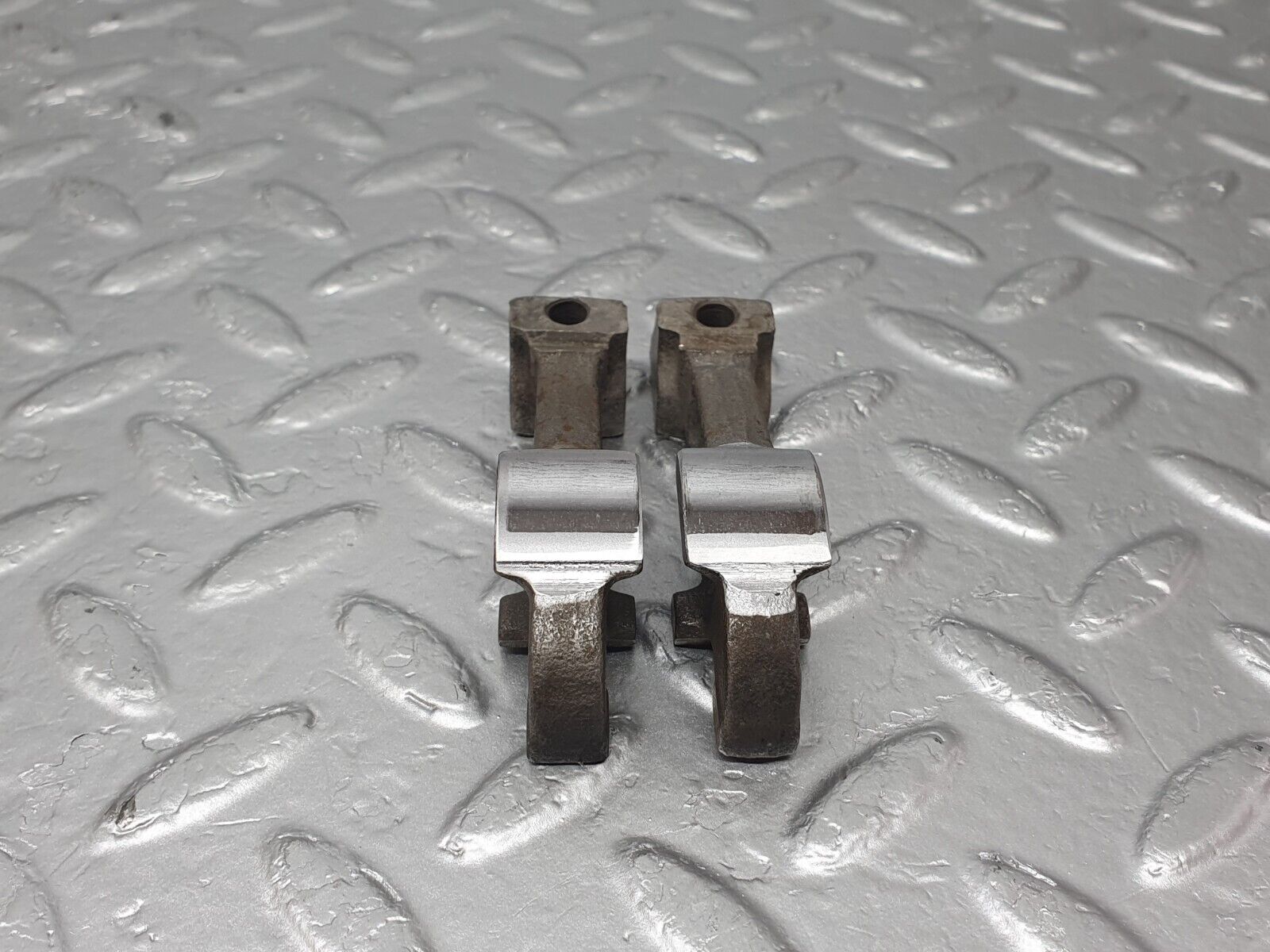 43361 Mercedes-Benz W108 280SE Valve Rocker Arm With Retaining Spring