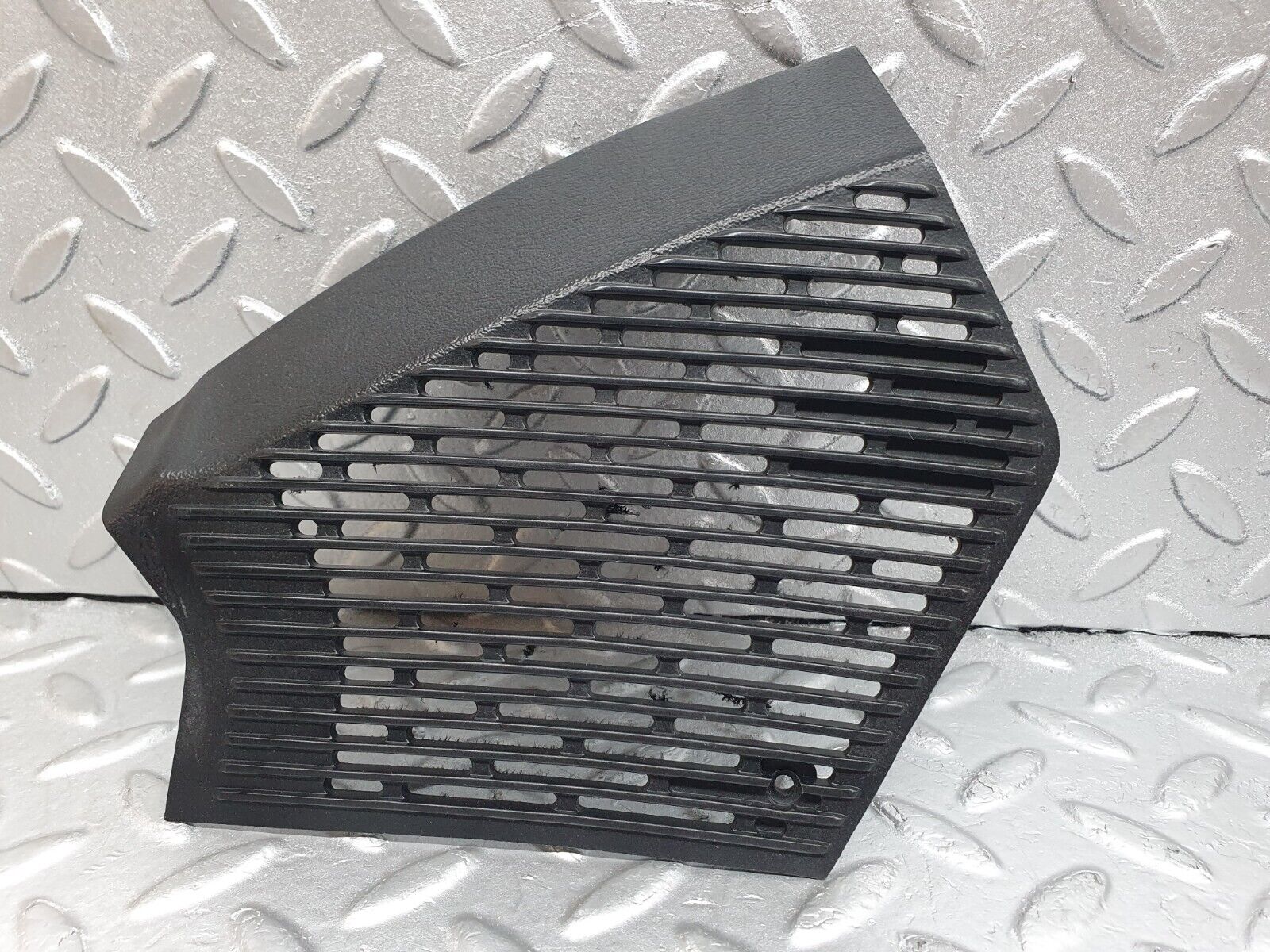 43910 Mercedes-Benz C123 230CE Coupe Dashboard Speaker Covers 1236802707 1236802807