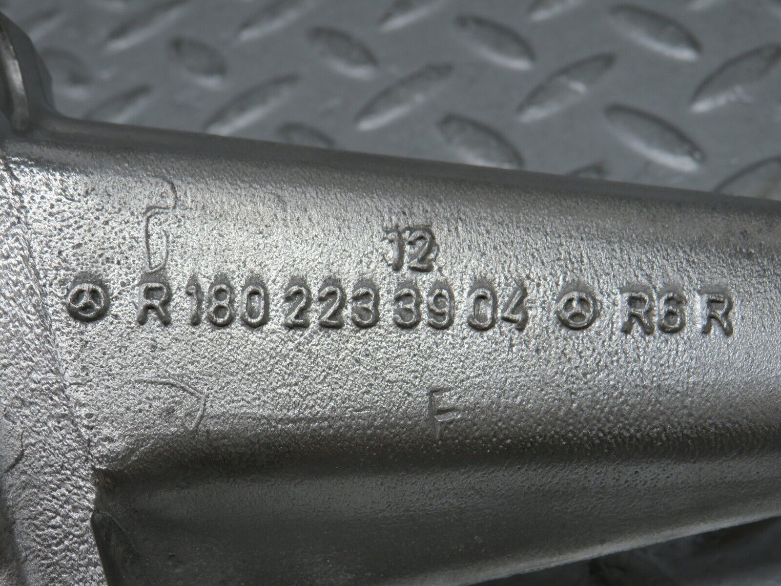 35475 Mercedes-Benz R107 280SL Engine Mount Bracket Right 1802233904