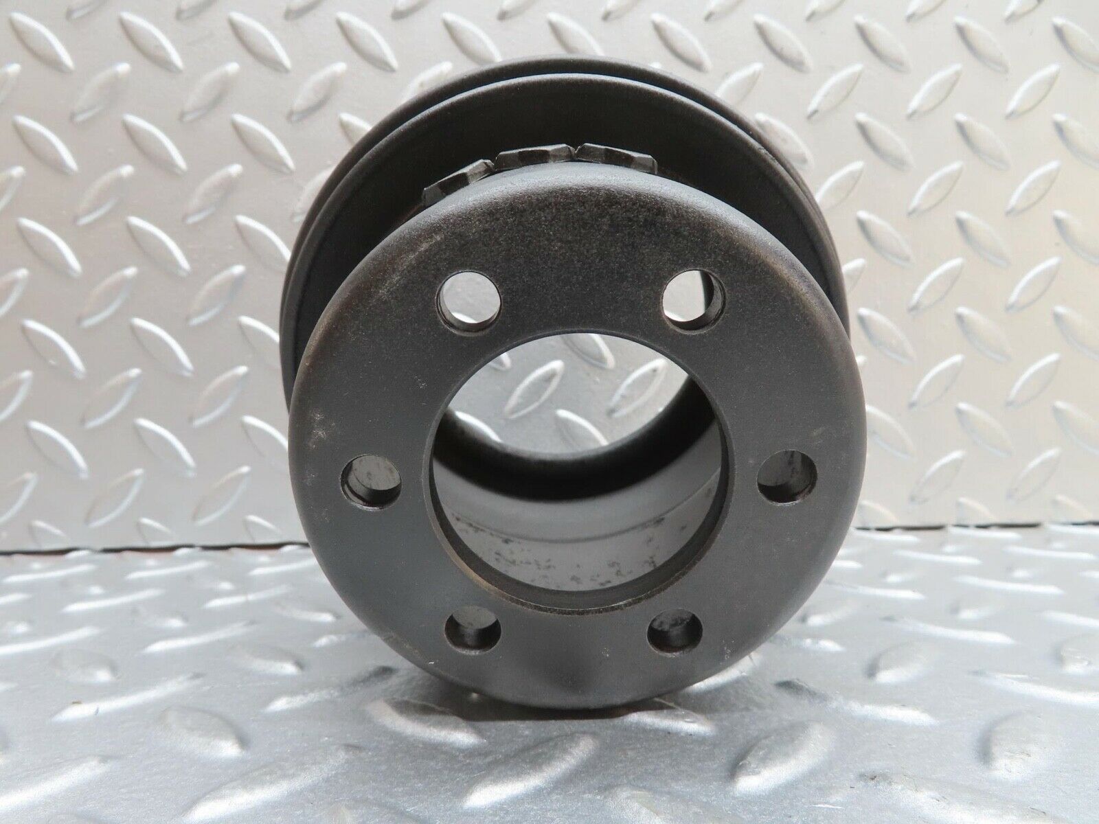 13711 Mercedes-Benz R107 450SL Crankshaft Pulley