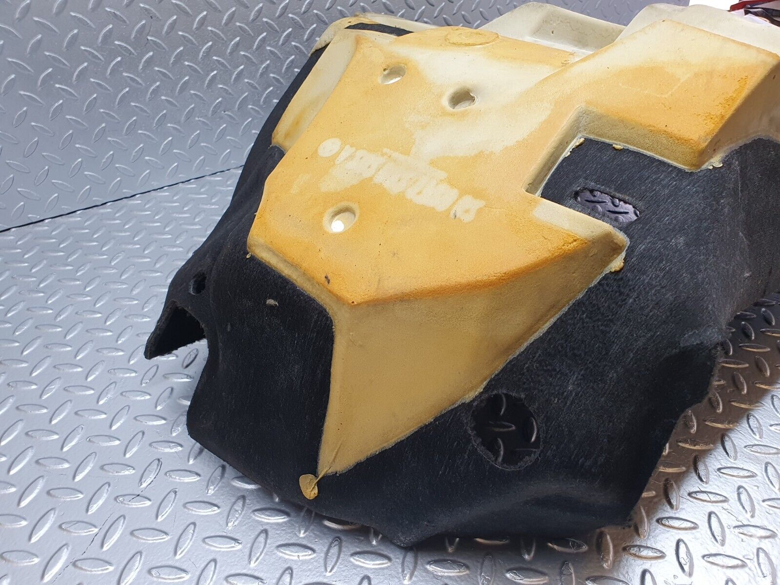 41762 Mercedes-Benz W202 C200 Front Right Floor Carpet