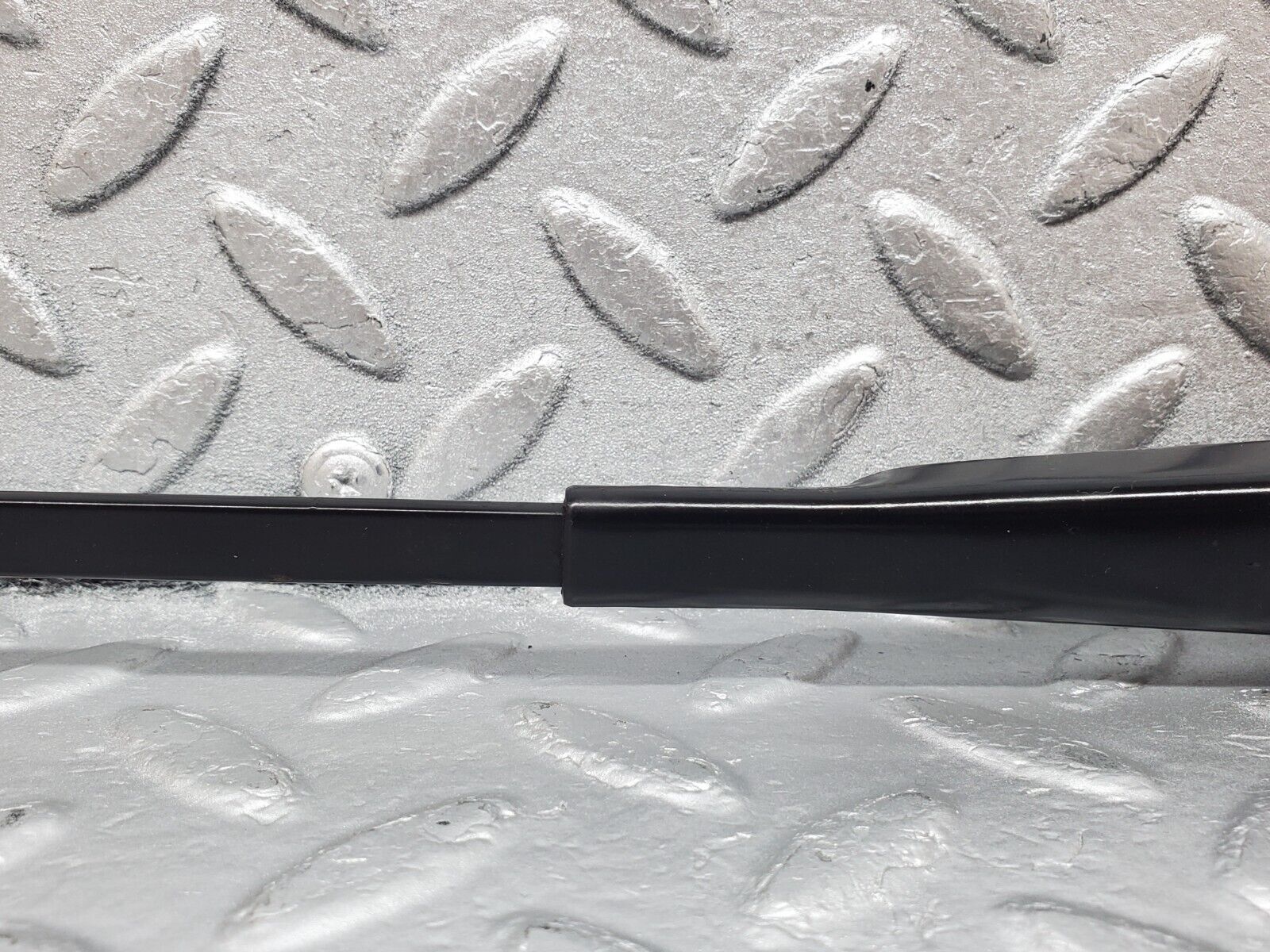 45856 Mercedes-Benz W126 420SE Windscreen Wiper Arm Bosch Left Side