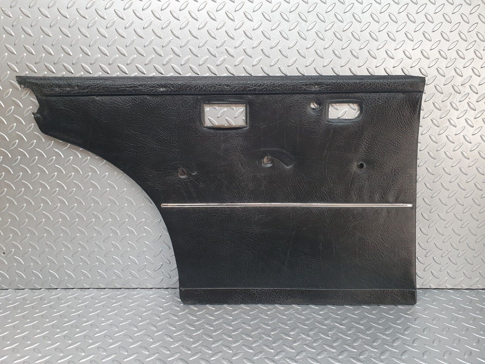 43322 Mercedes-Benz W108 280SE Rear Left Door Card Black