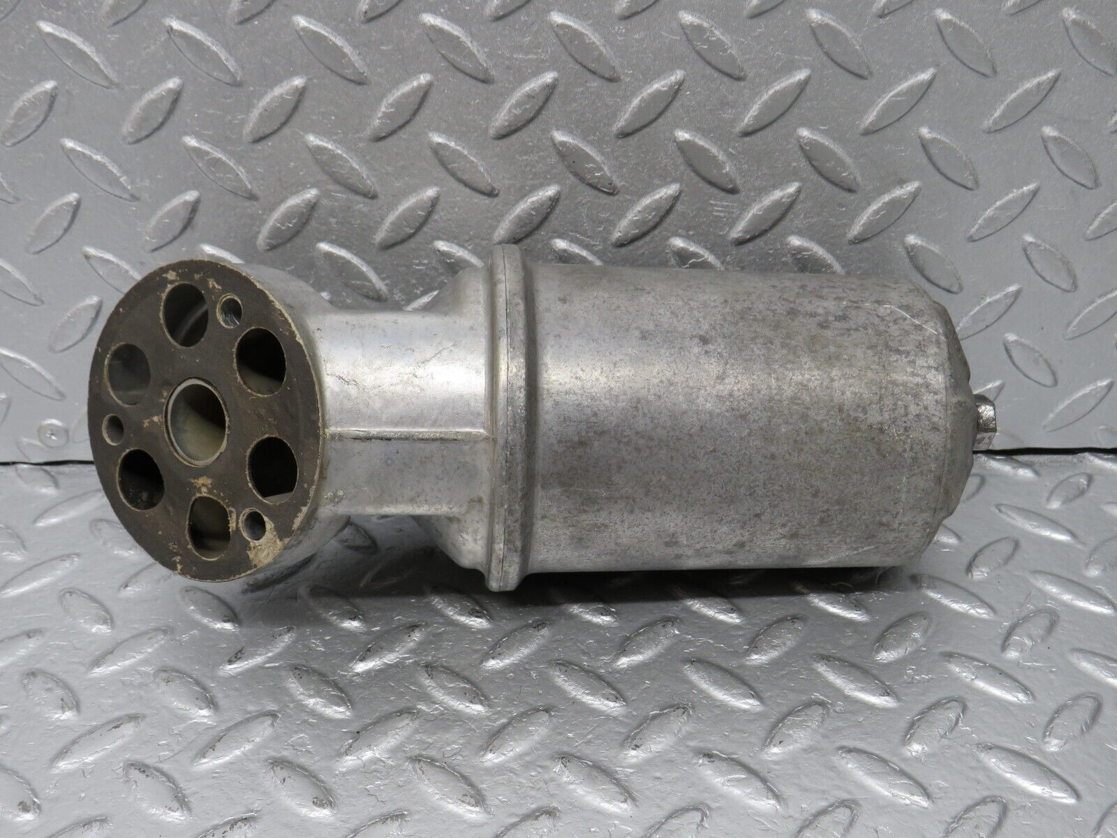 39880 Mercedes-Benz R107 350SL Oil Filter Housing 1161840309