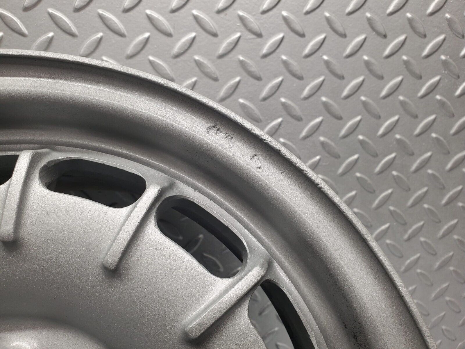 46813 Mercedes-Benz Alloy Wheel Mexican Hat 6Jx14H2 ET30 1084000902