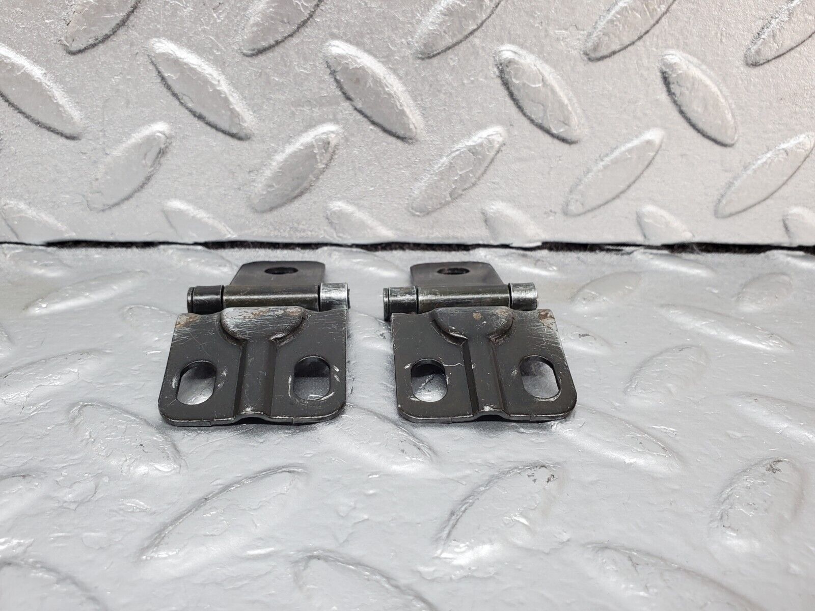 44814 Mercedes-Benz W124 220E Glove Box Door Hinge Pair