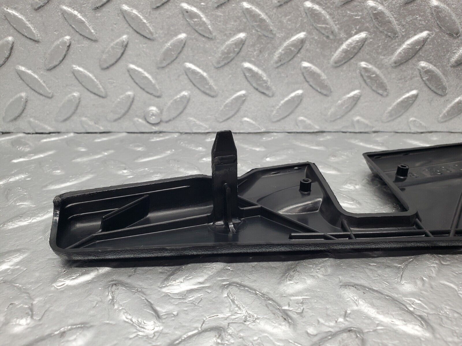 46619 Mercedes-Benz C123 280CE Coupe Front Right Seat Cover Trim Black 1239100618