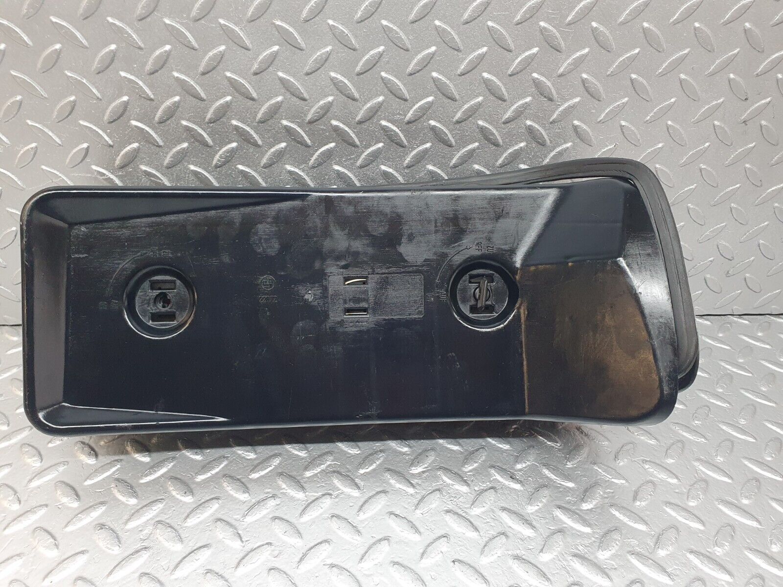 43622 Mercedes-Benz C126 380SEC Coupe Tail Light Left Side 53316R7