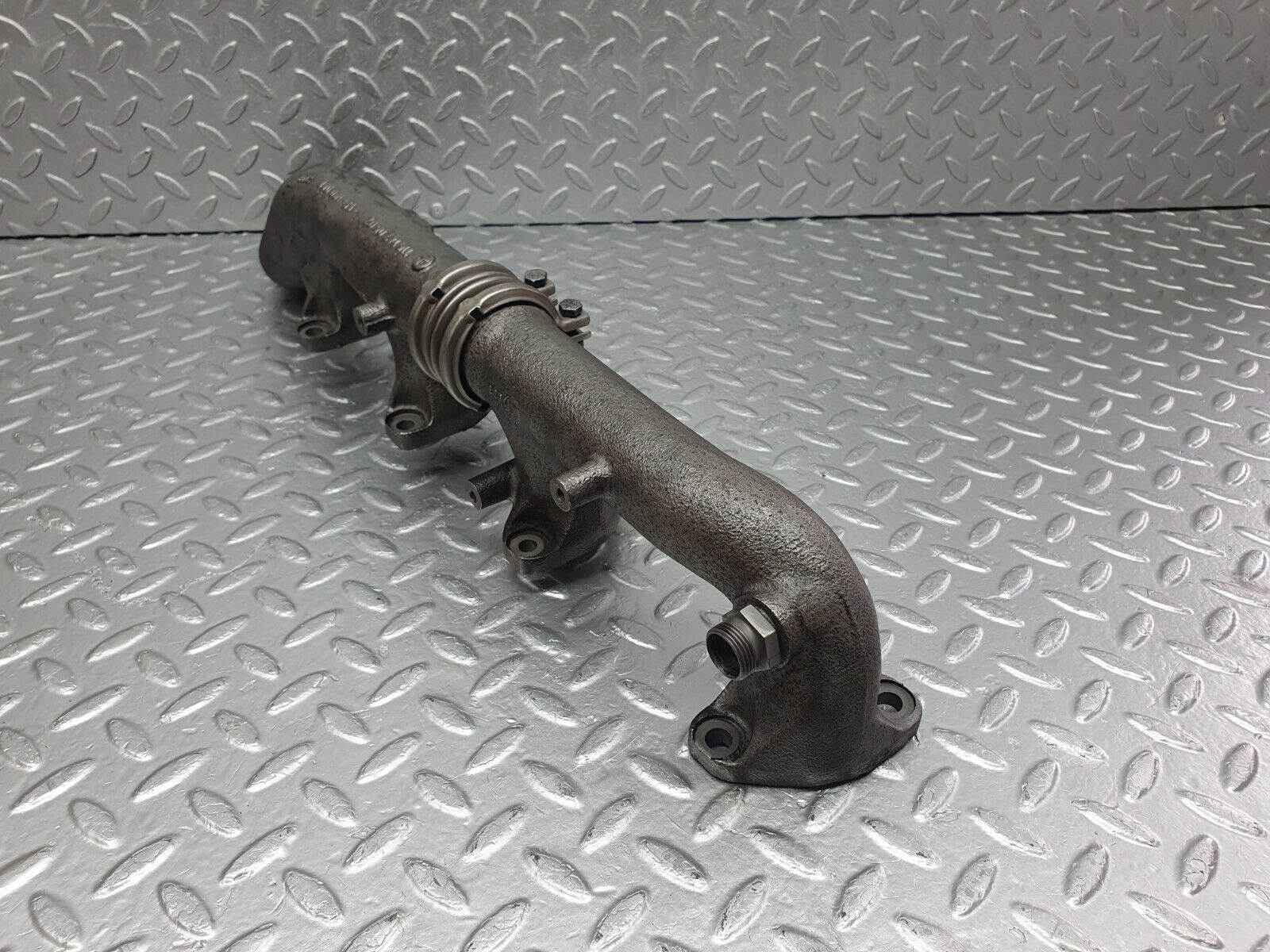 43605 Mercedes-Benz C126 380SEC Coupe Exhaust Manifold Left Side 1161420502