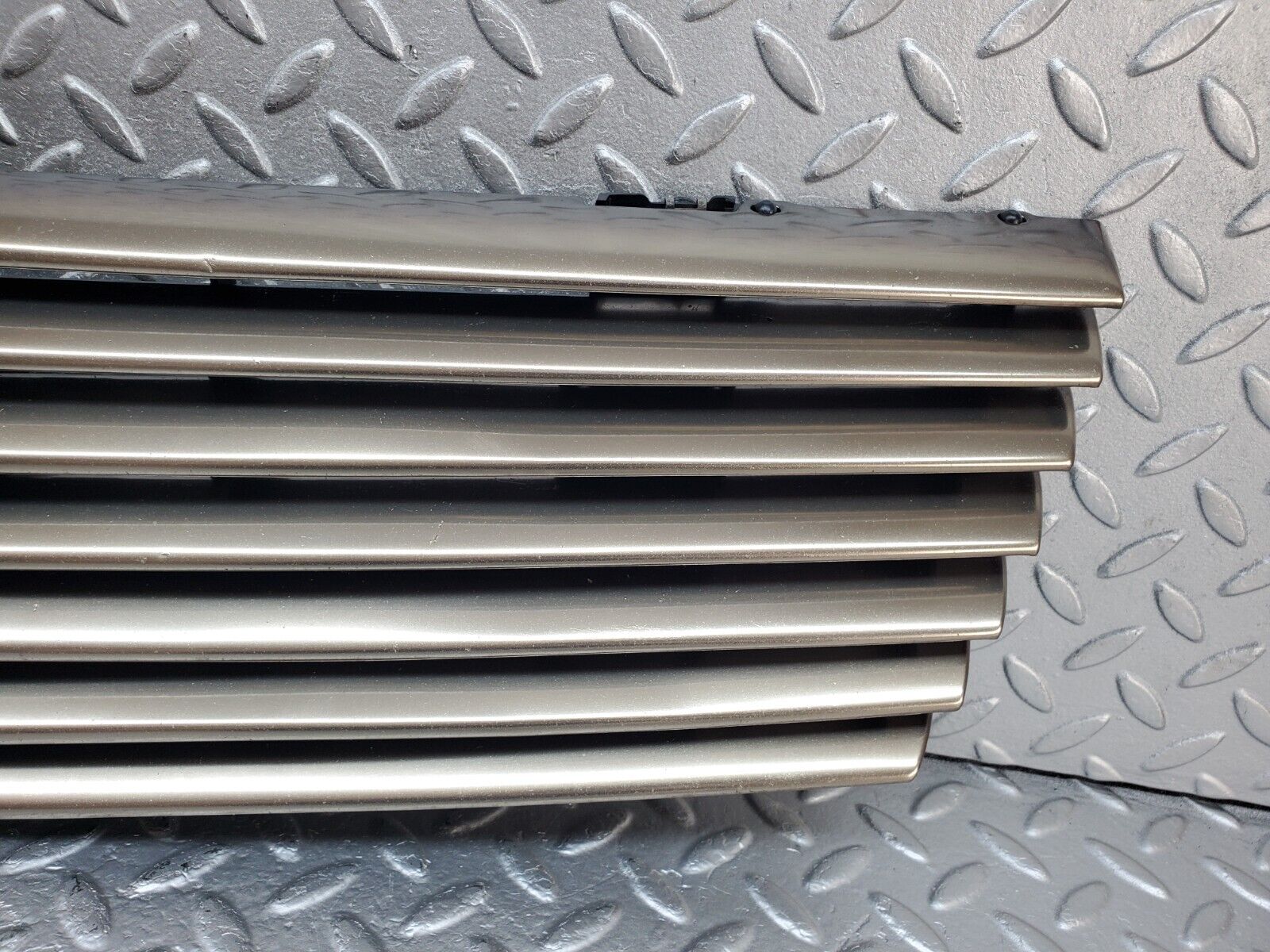 45118 Mercedes-Benz R129 300SL Coupe Bonnet Grill 1298800085