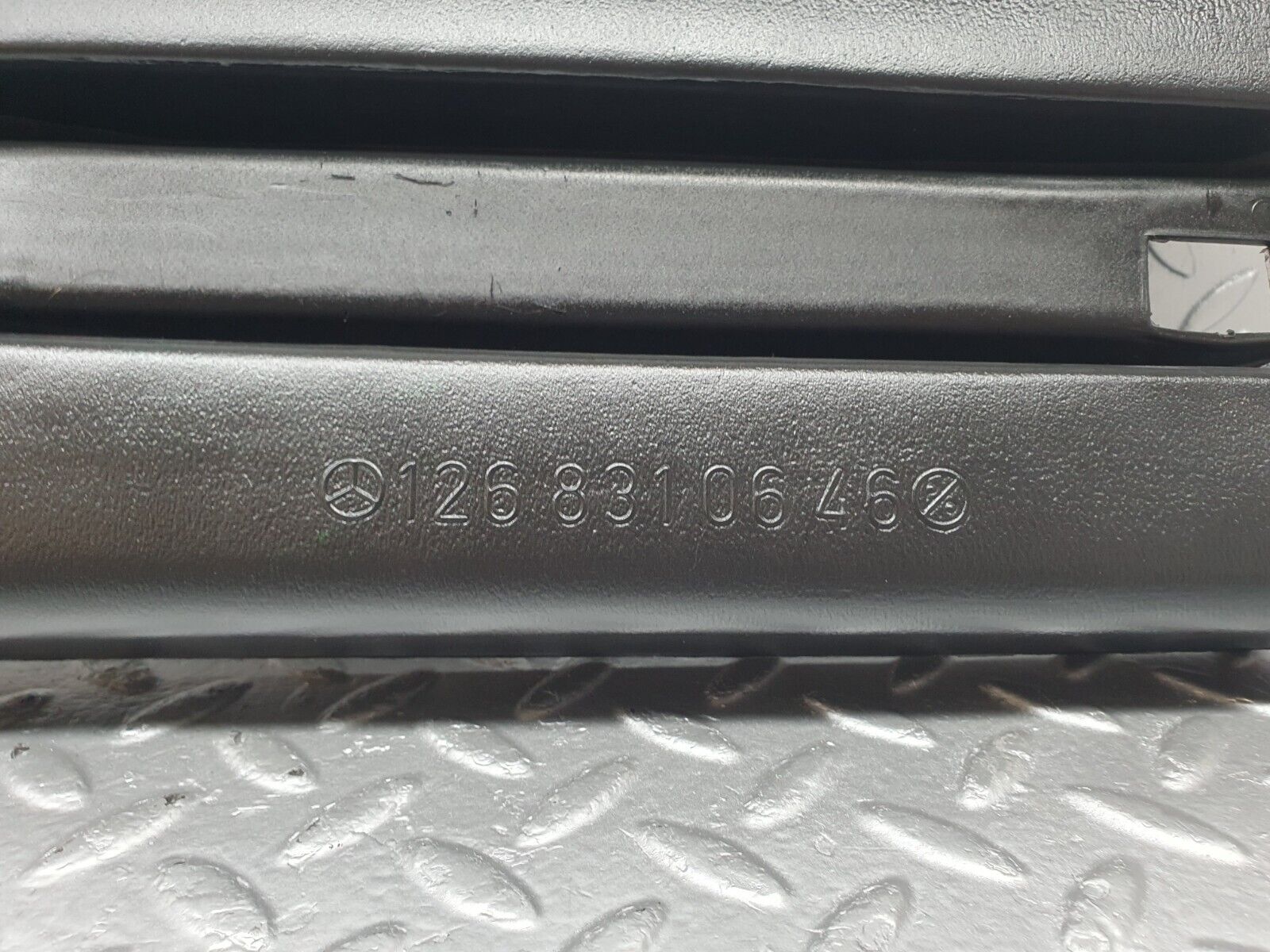 43503 Mercedes-Benz C126 380SEC Coupe Air Duct Heating Pipe 1268310646