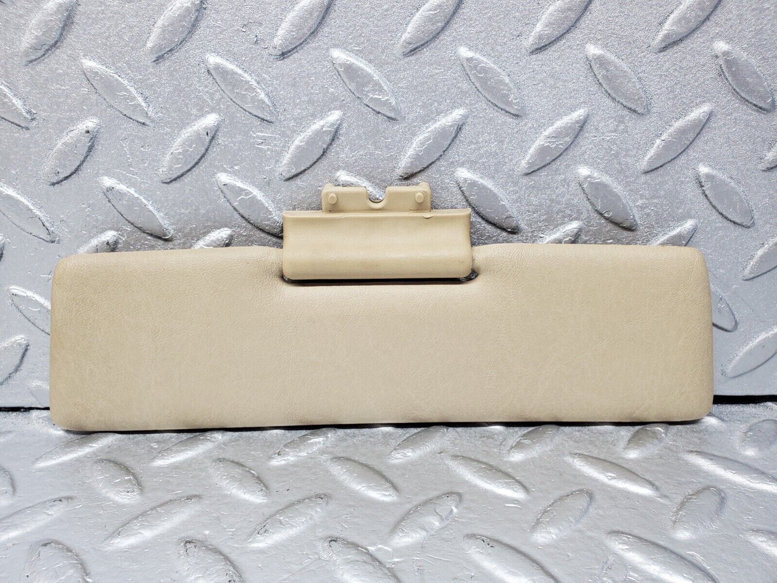 45593 Mercedes-Benz W126 420SE Middle Sun Visor Beige