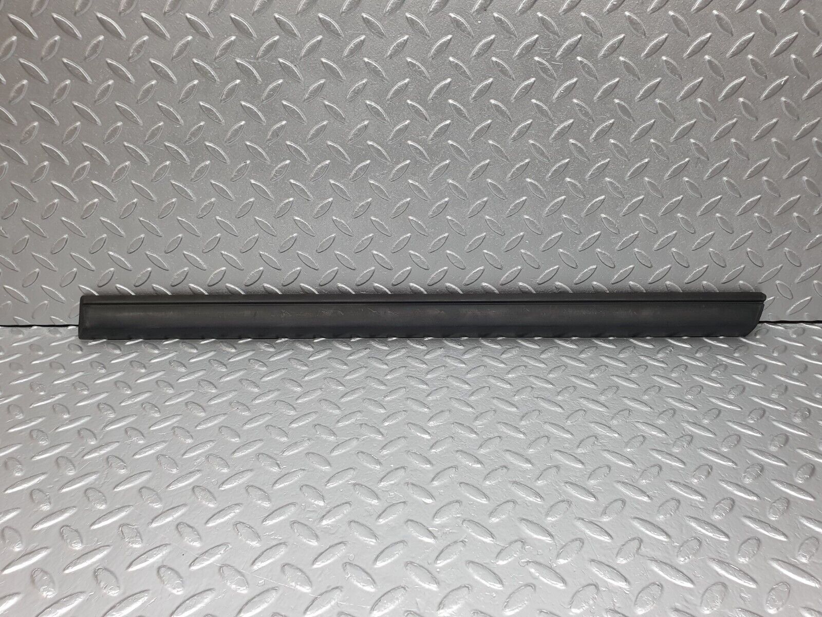 41686 Mercedes-Benz W124 200E Rear Left Door Lower Moulding Trim