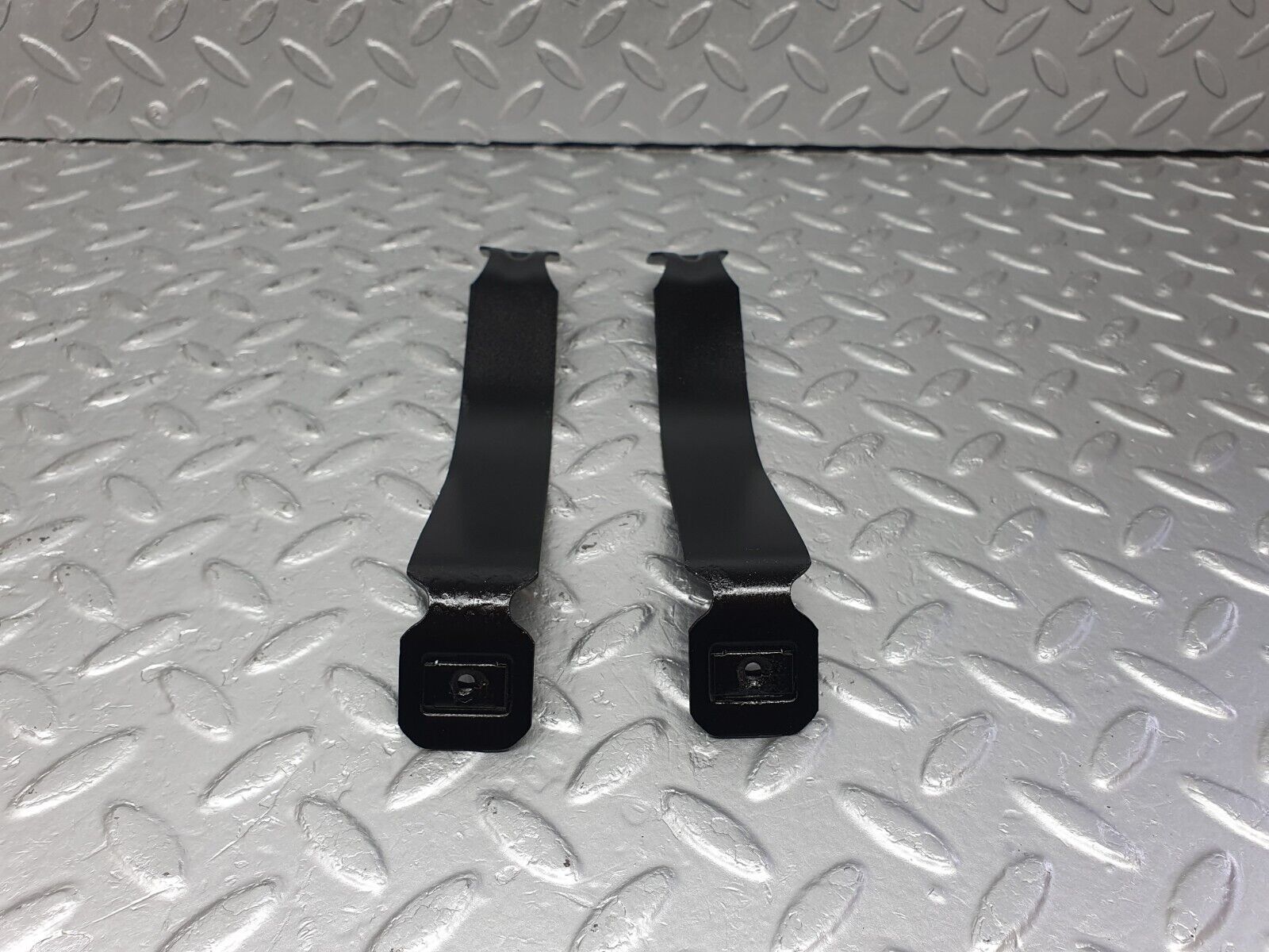 41614 Mercedes-Benz W124 200E Anti Roll Bar Support Bracket Front Axle