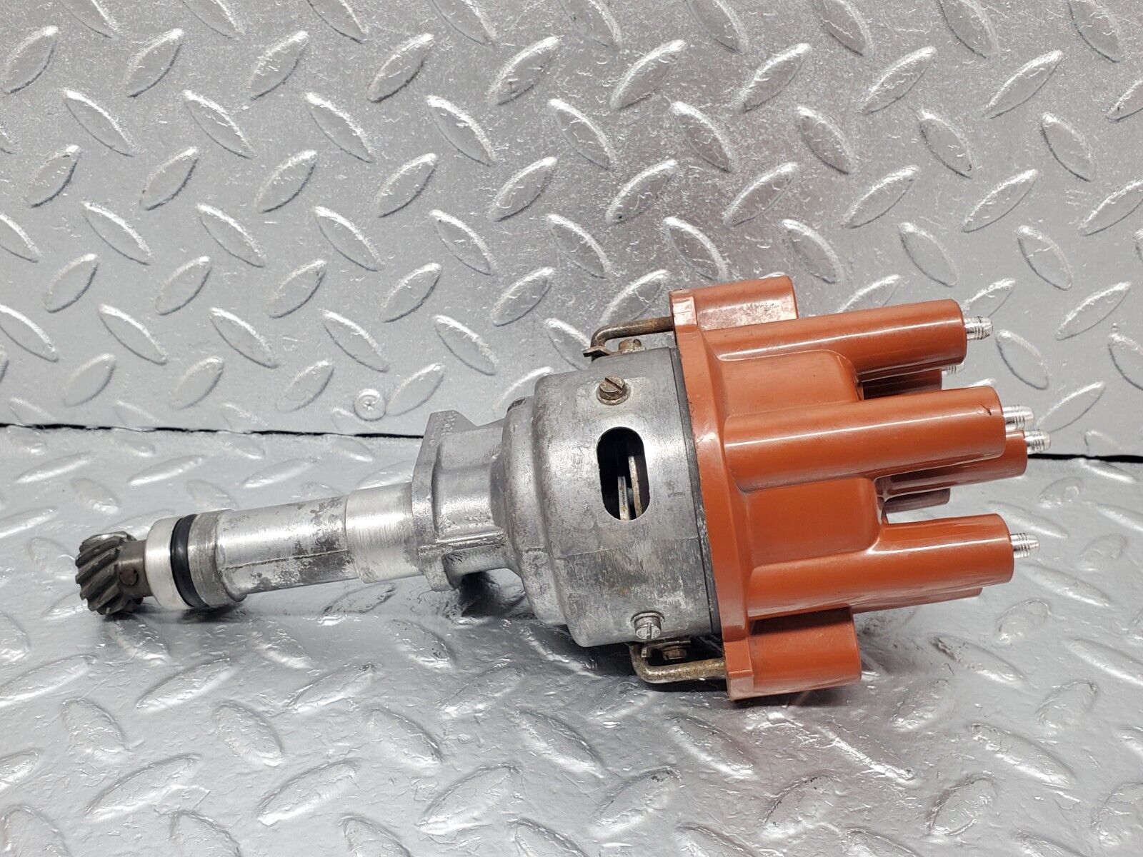 44302 Mercedes-Benz W123 280E Ignition Distributor Bosch 0237306045 0031580901