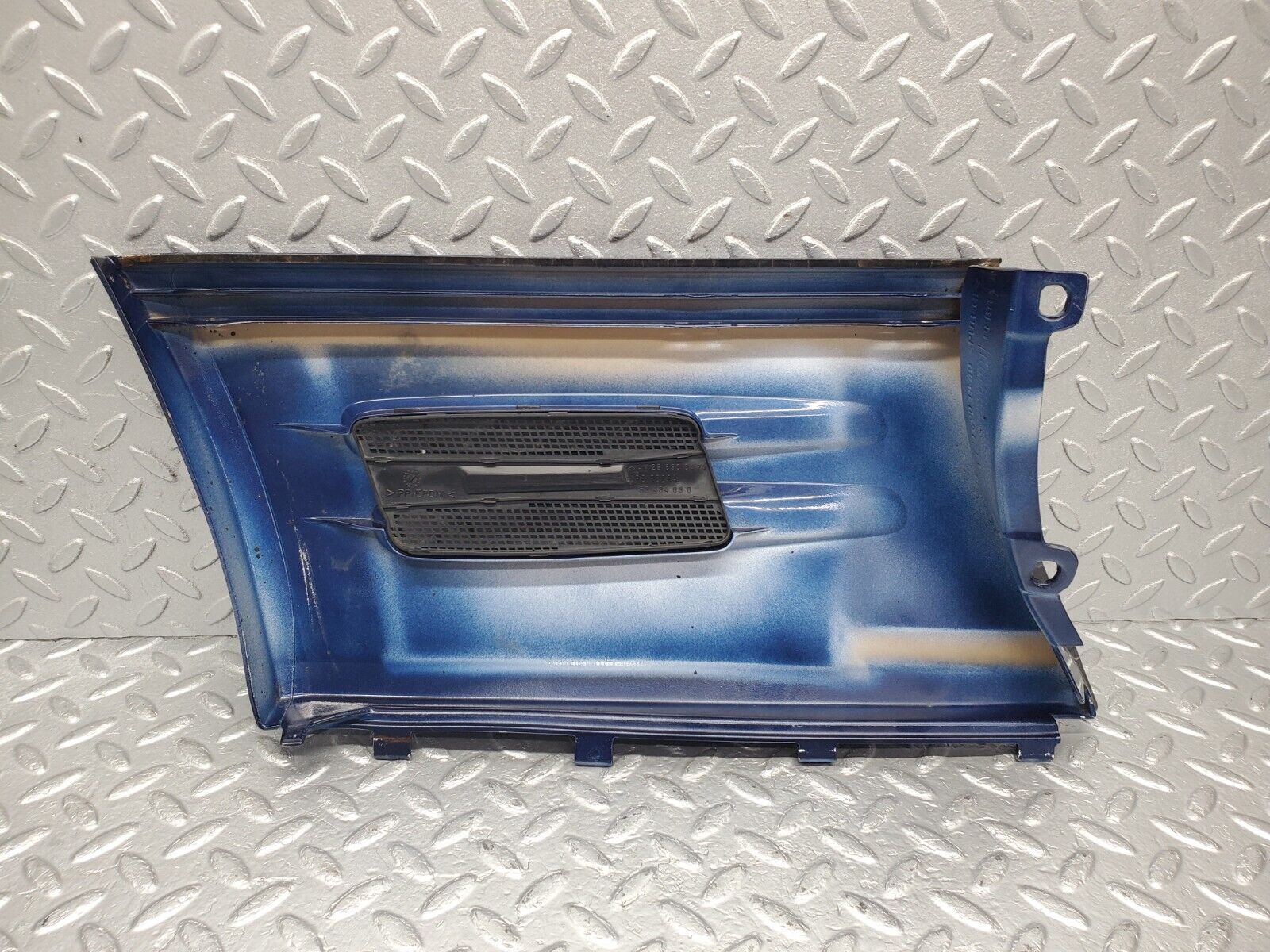 46737 Mercedes-Benz R129 320SL Coupe Front Right Fender Wing Moulding Trim 1296901840 1296900474