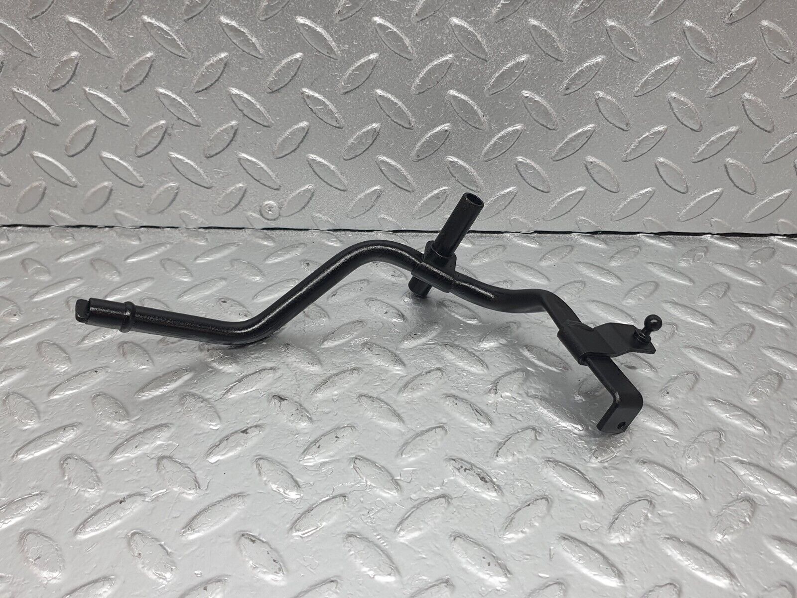 43636 Mercedes-Benz C126 380SEC Coupe Accelerator Pedal Linkage