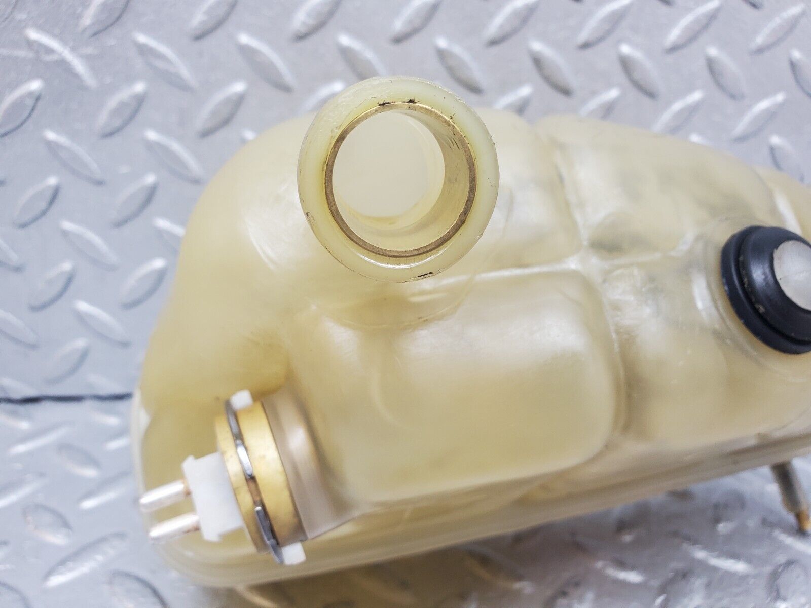 44783 Mercedes-Benz W124 220E Coolant Reservoir Tank 1245001349 1245000406