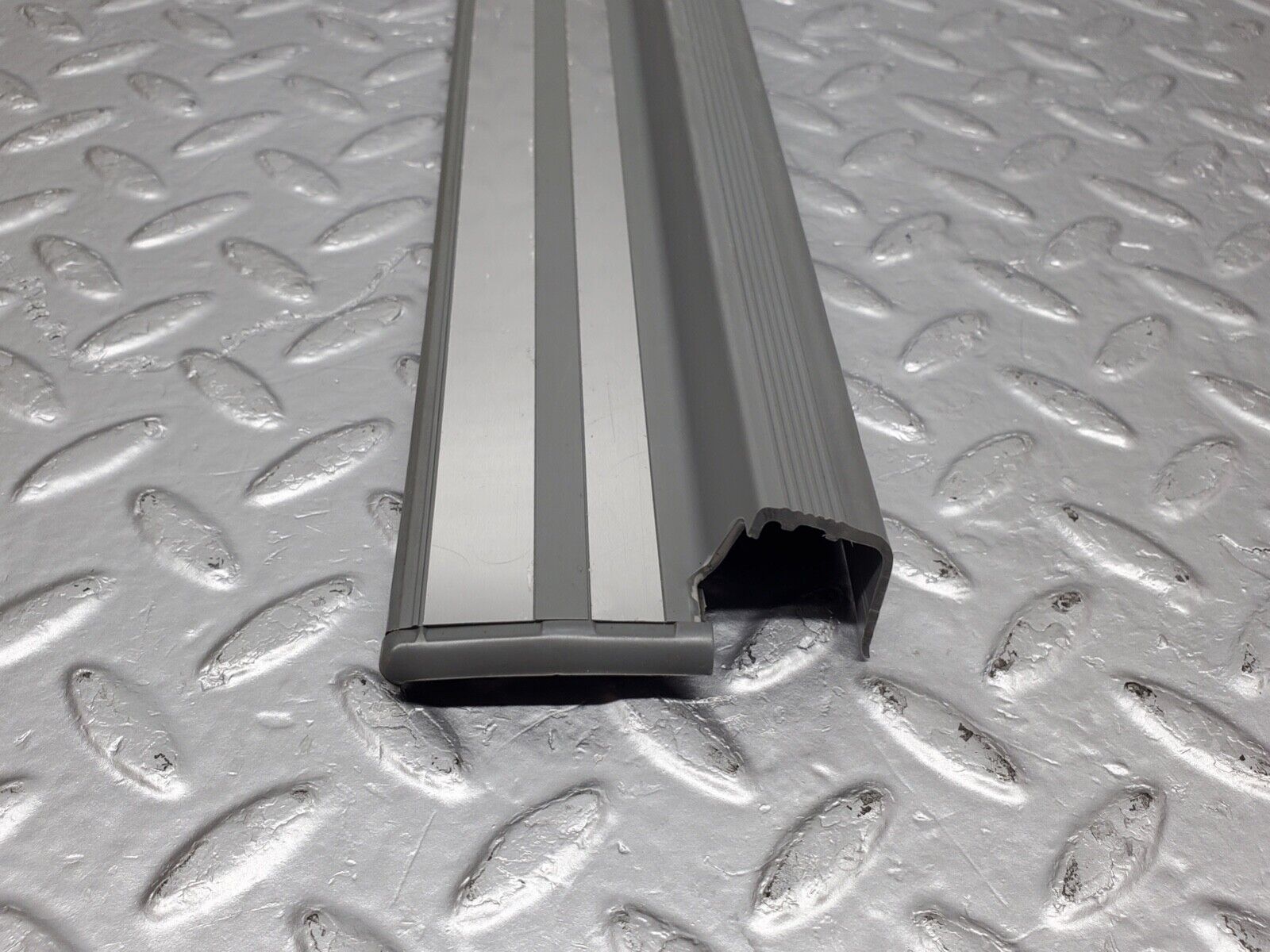 44583 Mercedes-Benz W124 220E Rear Right Door Sill Trim