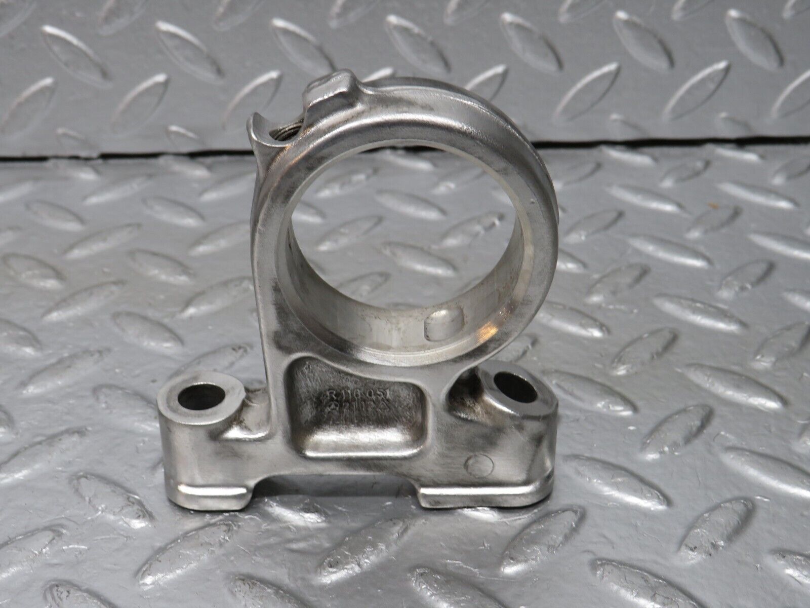 32996 Mercedes-Benz C107 R107 350 V8 Camshaft Tower Bearing 1160512112