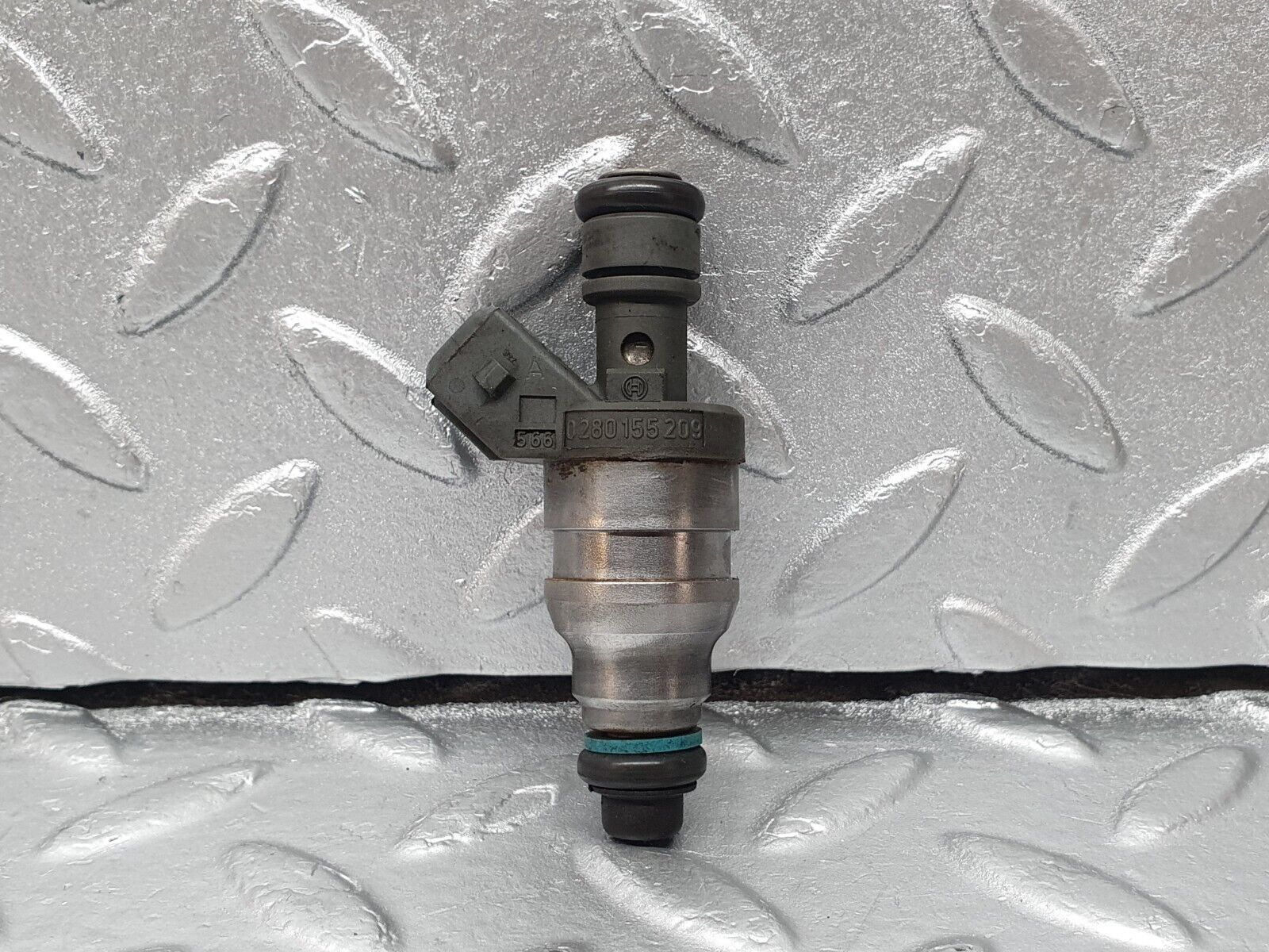 42373 Mercedes-Benz R129 320SL Coupe Fuel Injector Bosch 0000787323 0280155209