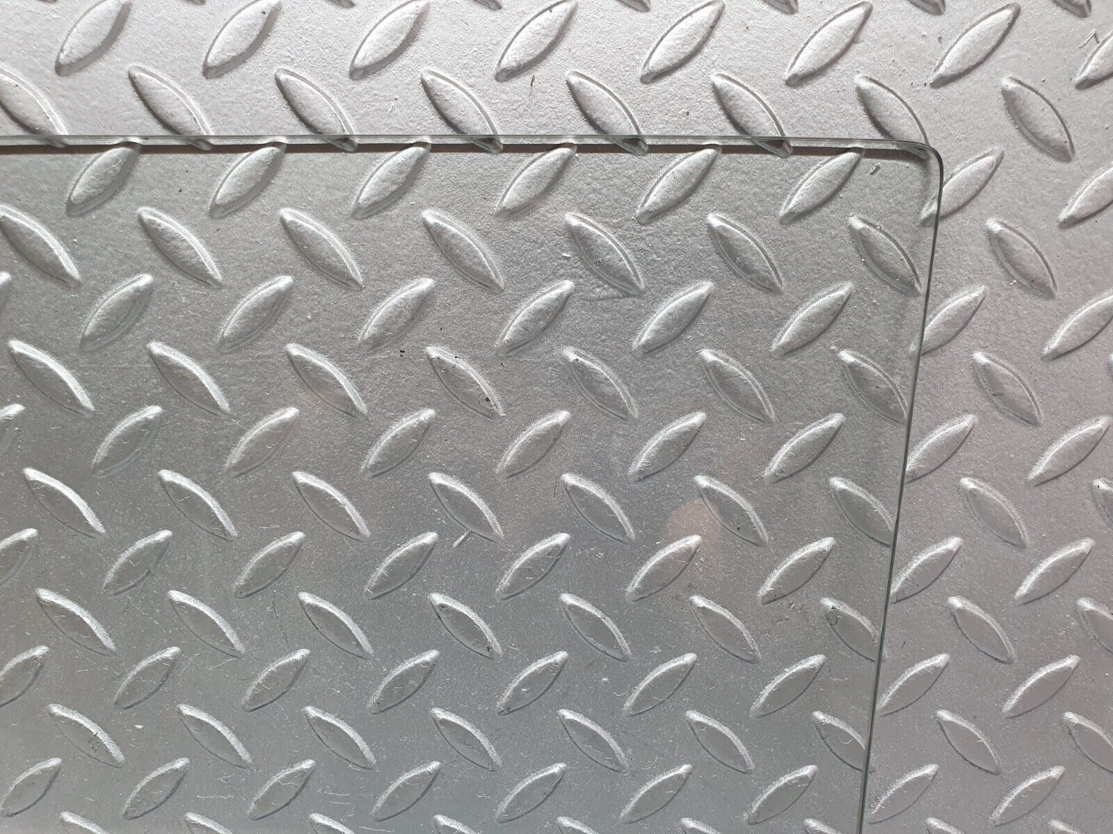 43218 Mercedes-Benz W108 280SE Front Right Door Window Glass