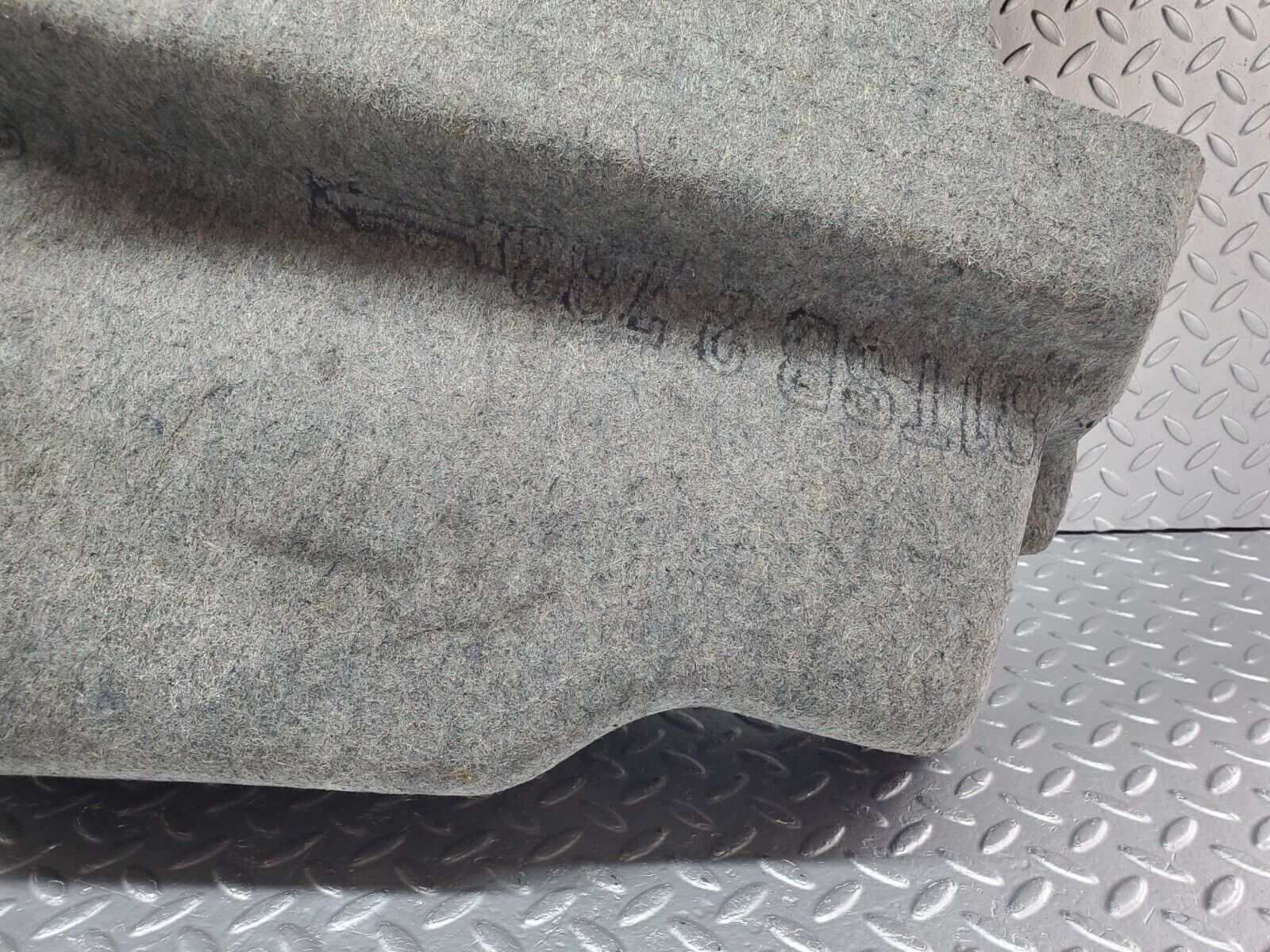 44698 Mercedes-Benz W124 220E Trunk Panel Cover Left 1246901026