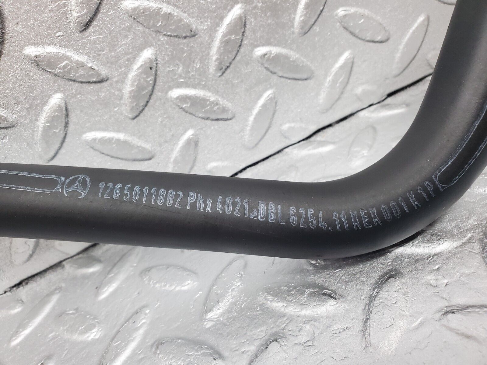 45848 Mercedes-Benz W126 420SE Engine Coolant Hose Pipe 1265011882