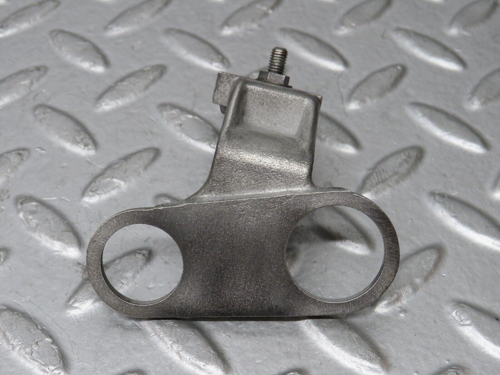 35467 Mercedes-Benz R107 280SL Crankshaft Sensor Holder Bracket 1101530440