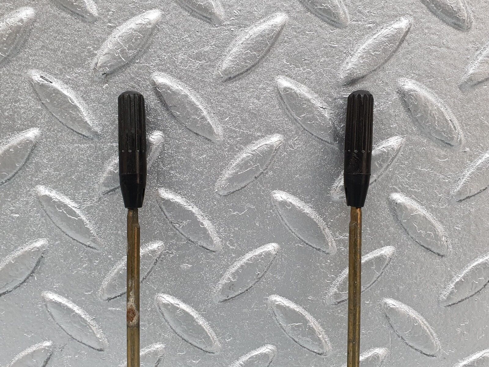 42102 Mercedes-Benz W202 C200 Front Door Lock Knob Pair