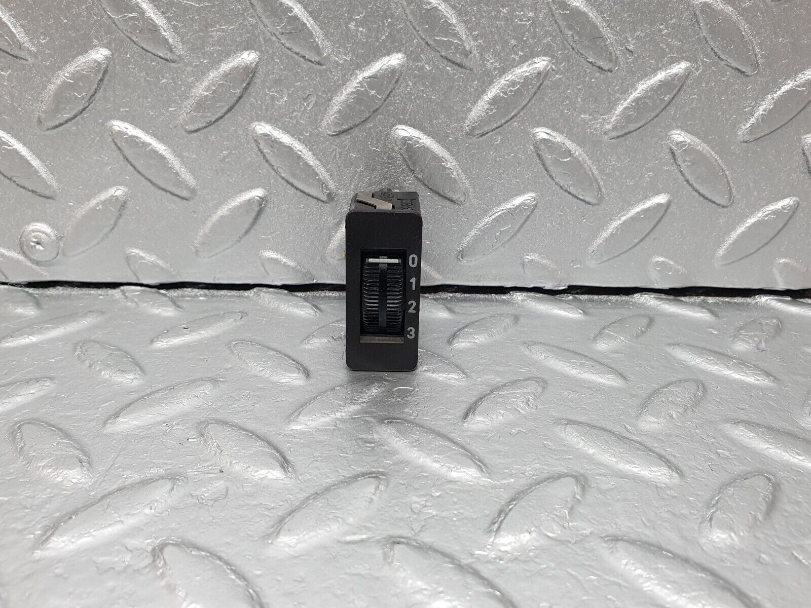 41654 Mercedes-Benz W124 200E Headlight Level Switch Hella 1248000173