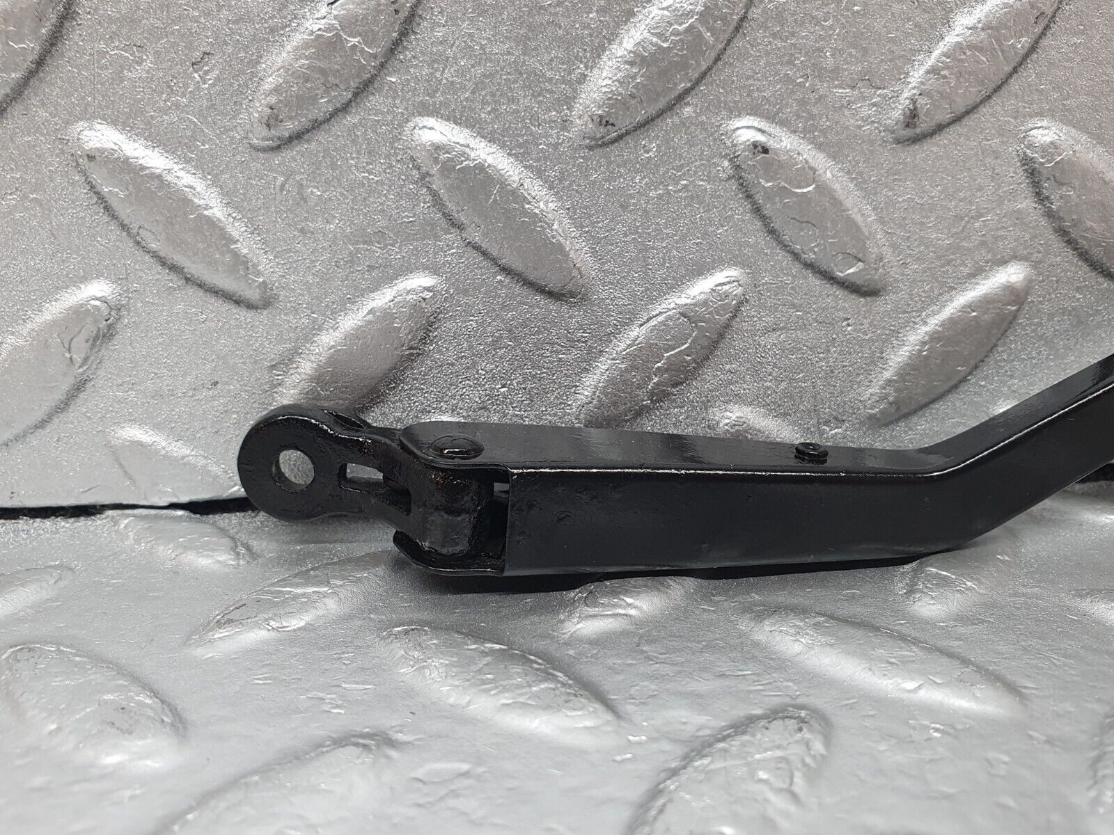 44078 Mercedes-Benz C123 230CE Coupe Headlight Wiper Arm Left Side