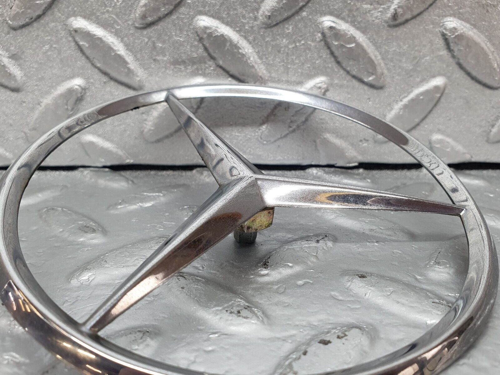 43981 Mercedes-Benz C123 230CE Coupe Trunk Boot Lid Emblem 1267580058