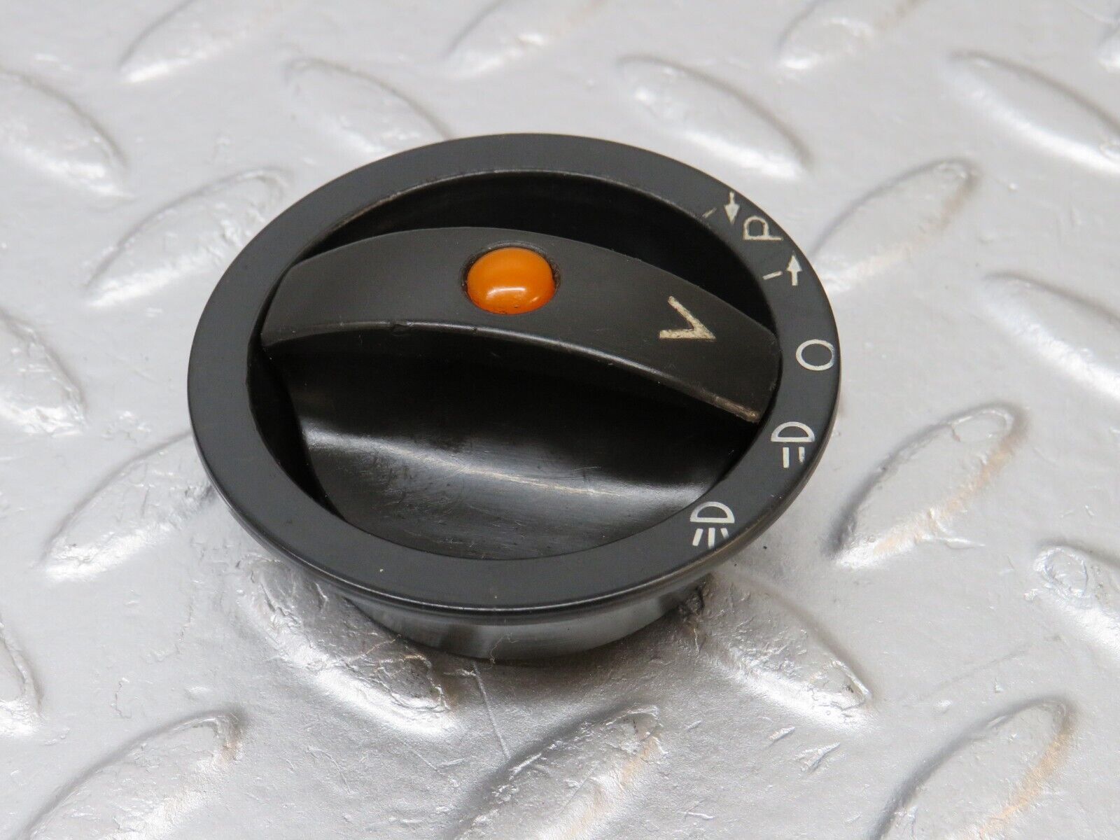 39825 Mercedes-Benz R107 350SL Headlight Switch Knob With Collar
