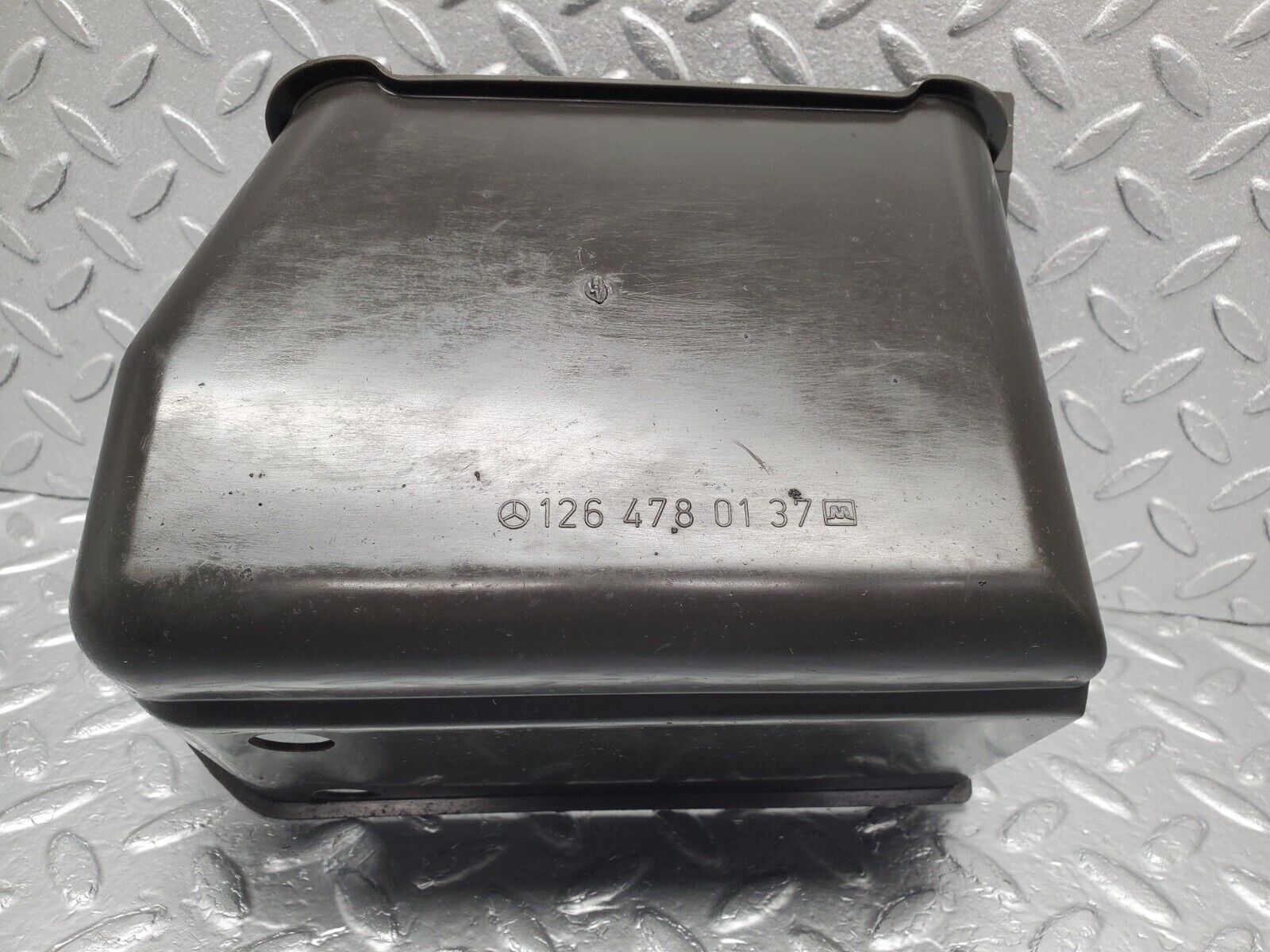 46400 Mercedes-Benz C123 280CE Coupe Fuel Pump Protective Cover 1264780137