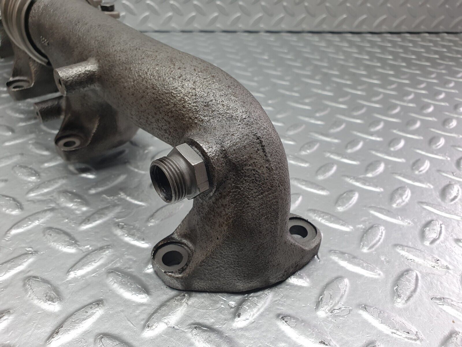 43605 Mercedes-Benz C126 380SEC Coupe Exhaust Manifold Left Side 1161420502