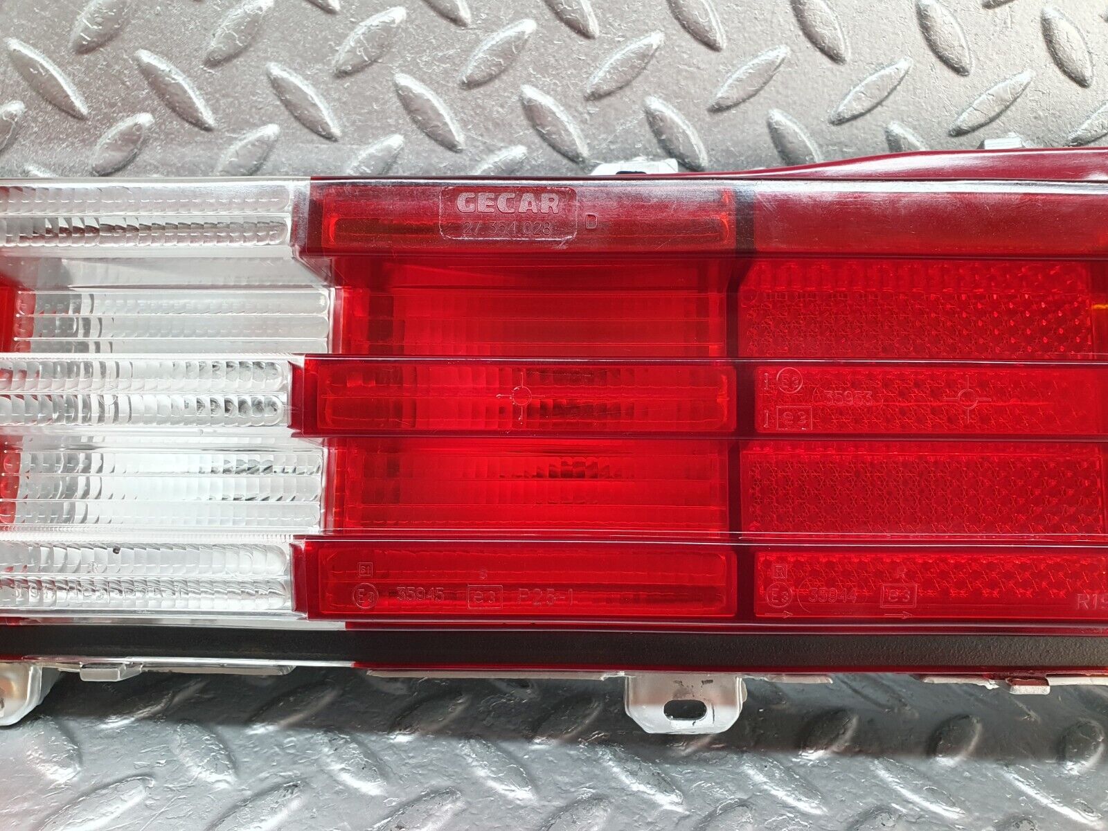 44130 Mercedes-Benz C123 230CE Coupe Tail Light Right Side 22064R