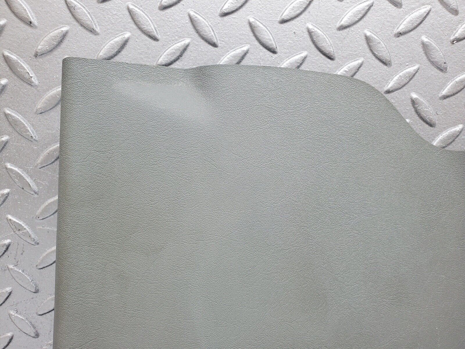 44580 Mercedes-Benz W124 220E Front Left Kick Panel Grey 1246880605