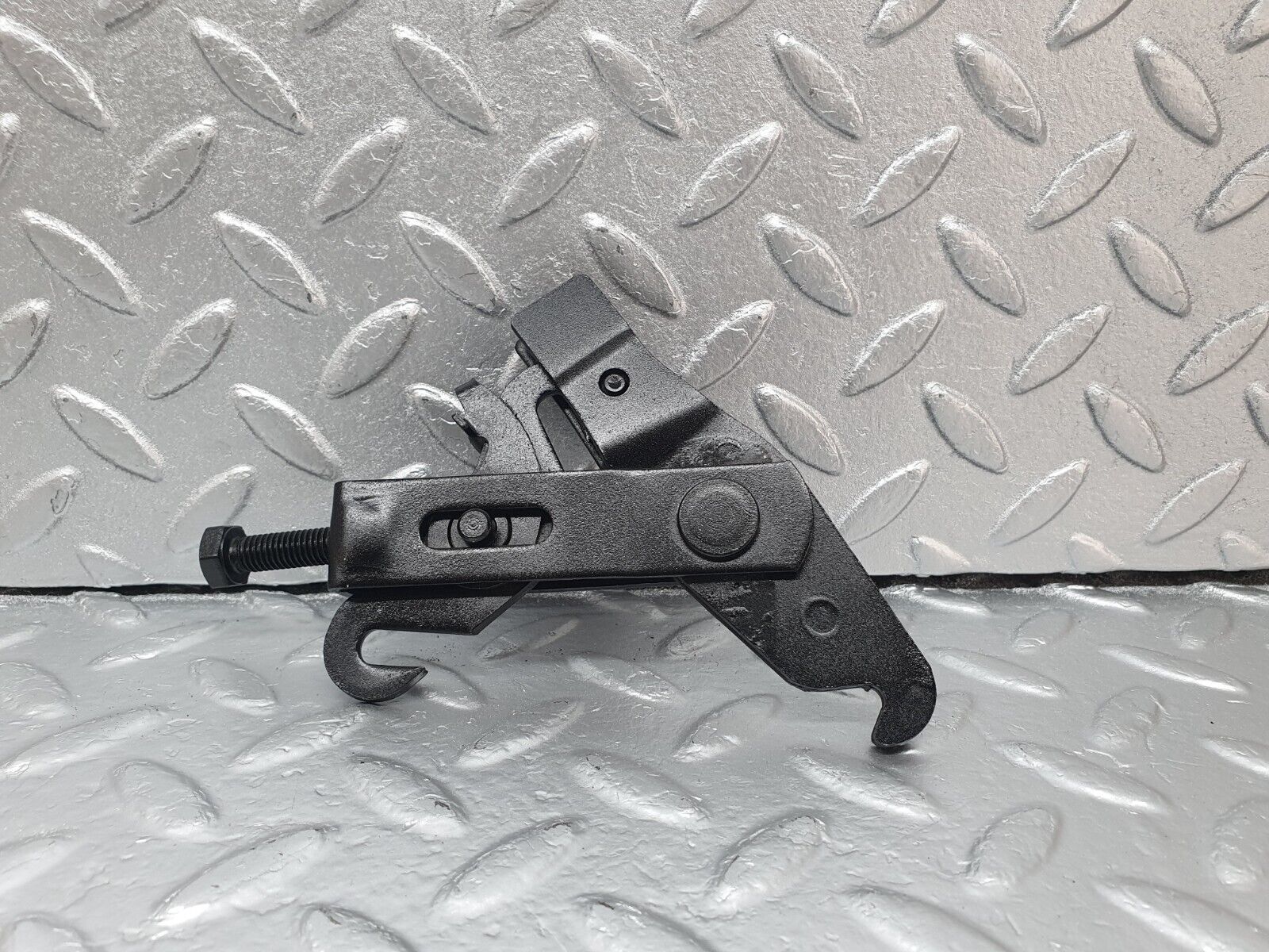 42834 Mercedes-Benz W201 190 2.0L Handbrake Adjusting Handbrake Regulator