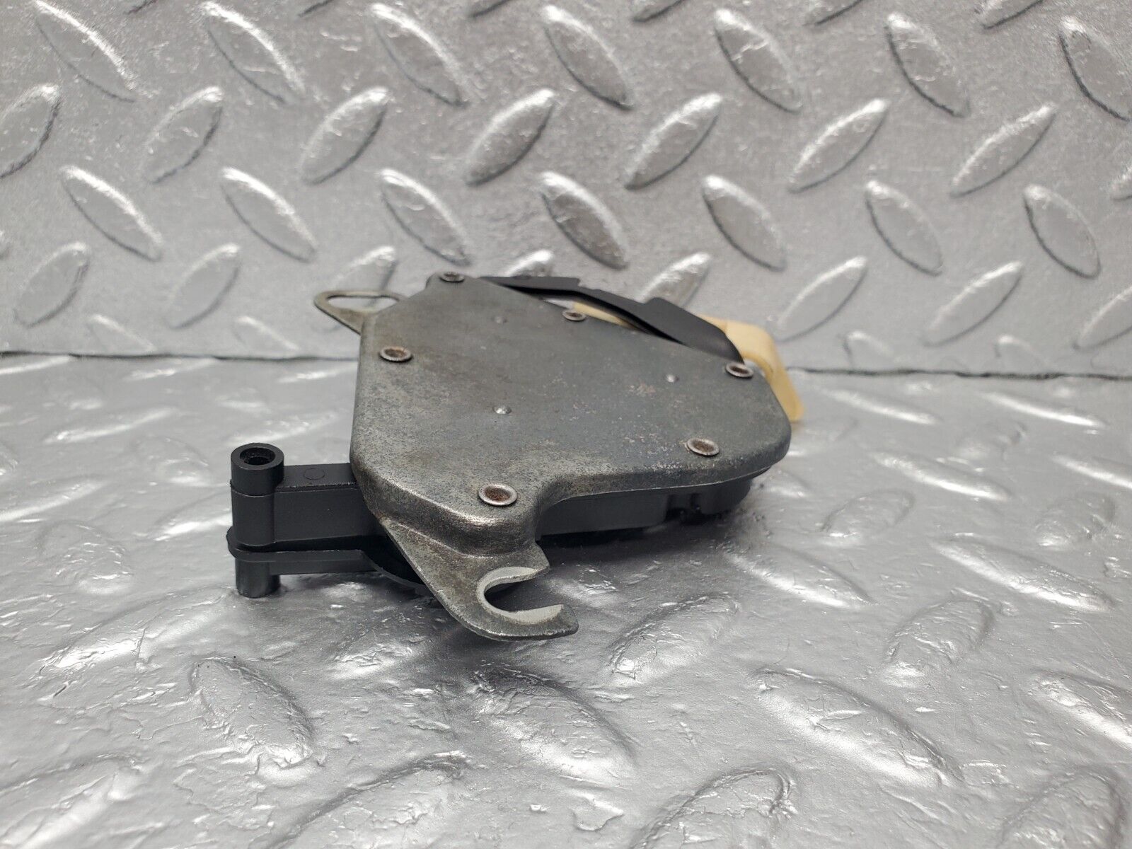 46307 Mercedes-Benz W124 280E Reverse Light Switch 0005403945 1235450142