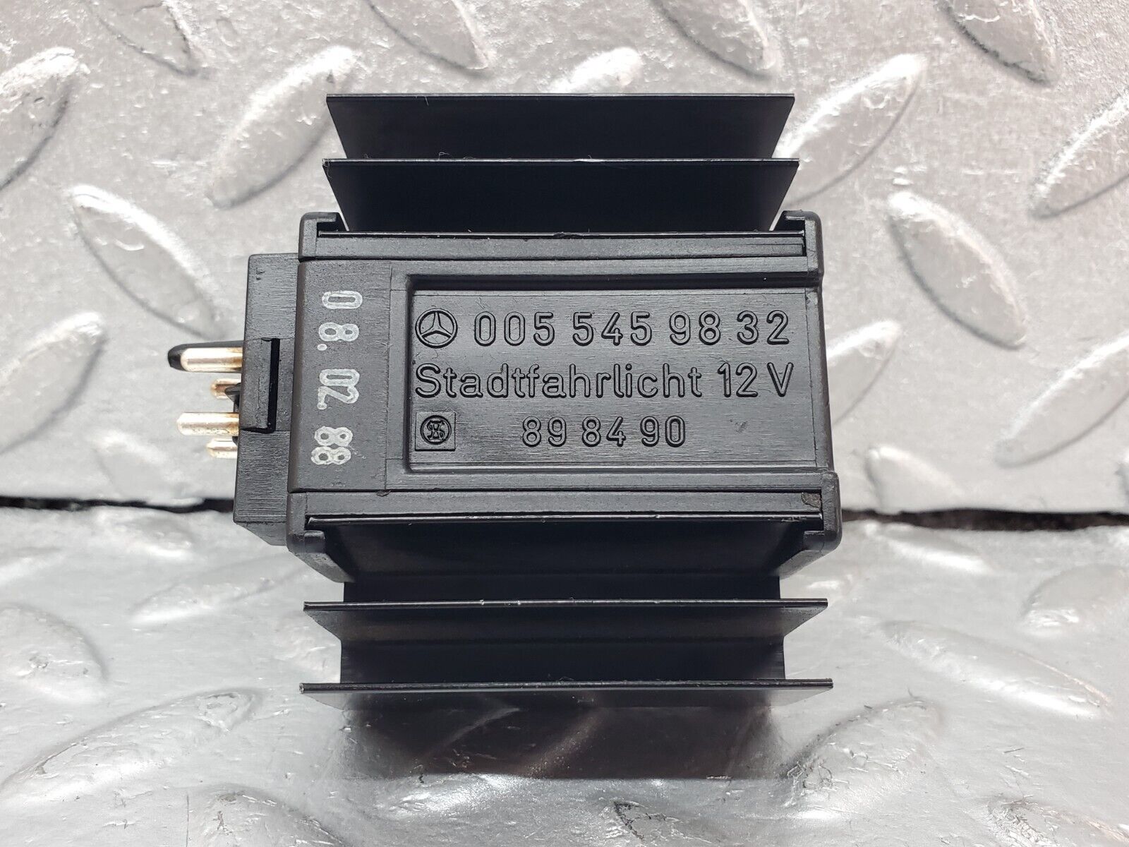 45585 Mercedes-Benz W126 420SE ECU Relay 0055459832