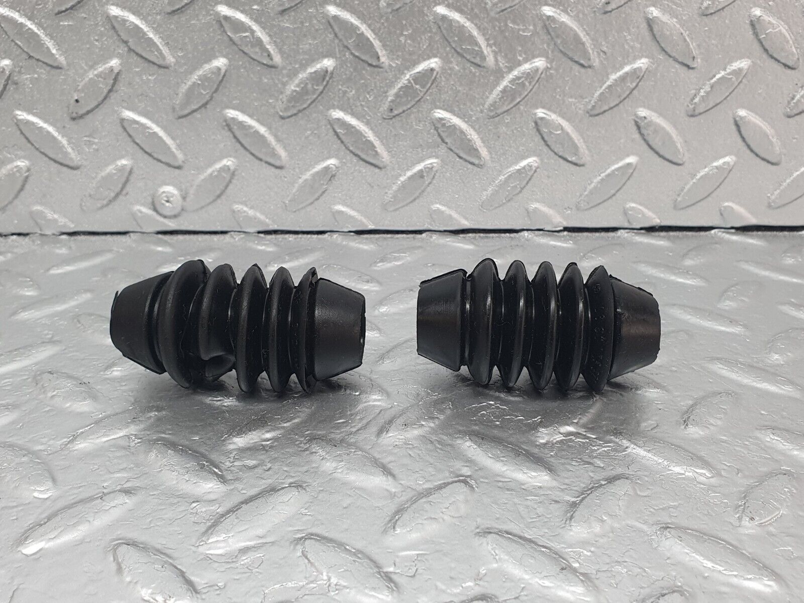 43417 Mercedes-Benz C126 380SEC Coupe Door Wire Protector Rubber 1268210397