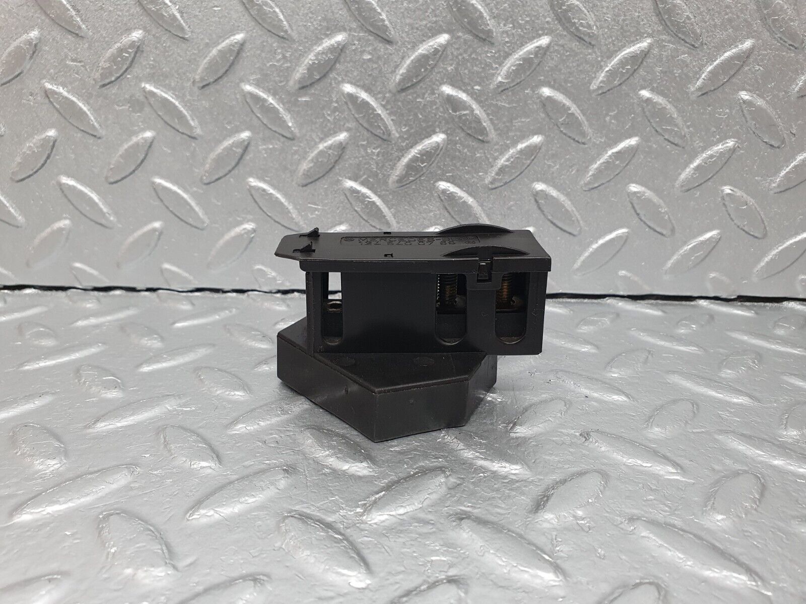 41659 Mercedes-Benz W124 200E Cable Wire Distributor Connector 1245400769