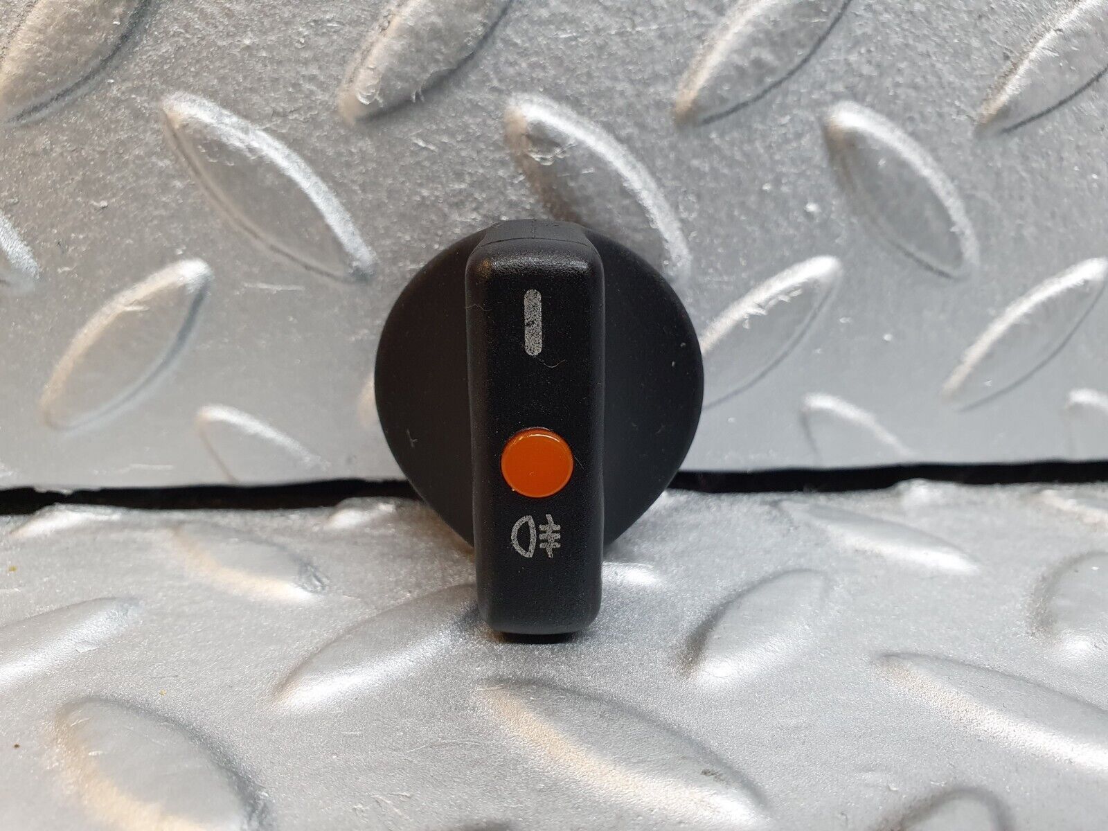 41978 Mercedes-Benz W202 C200 Headlight Switch Knob