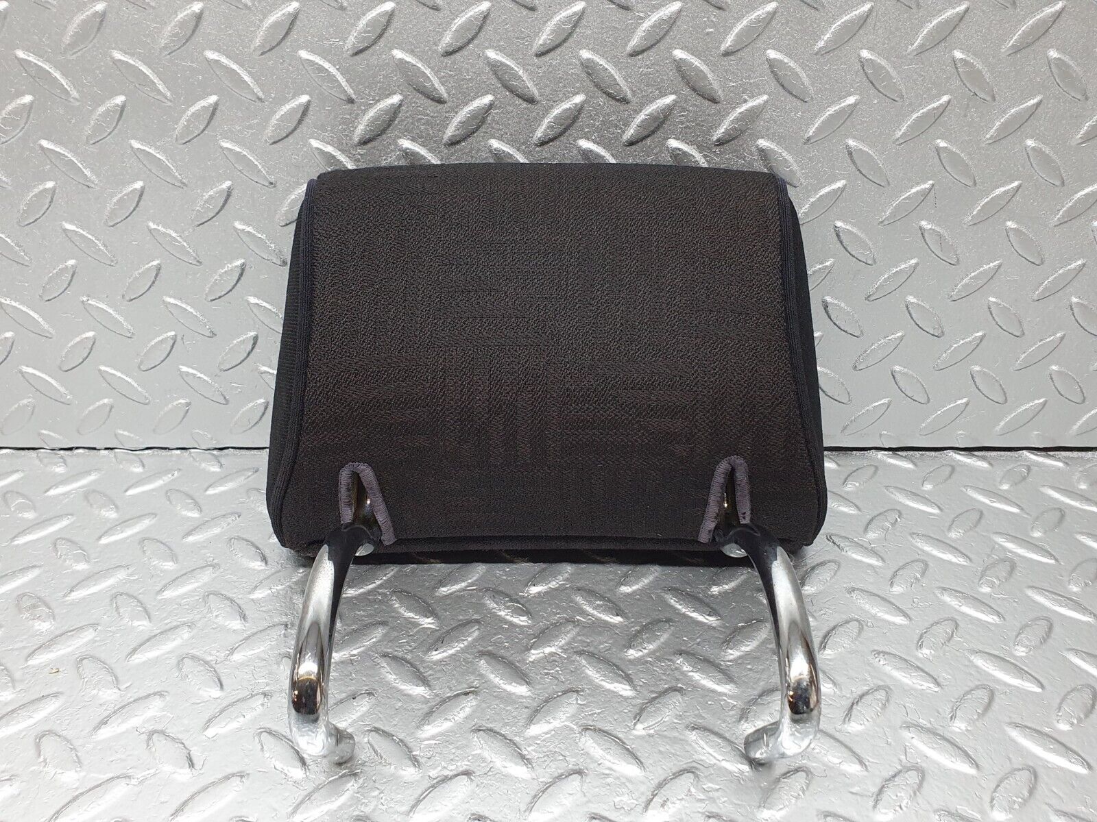 41829 Mercedes-Benz W202 C200 Rear Right Headrest