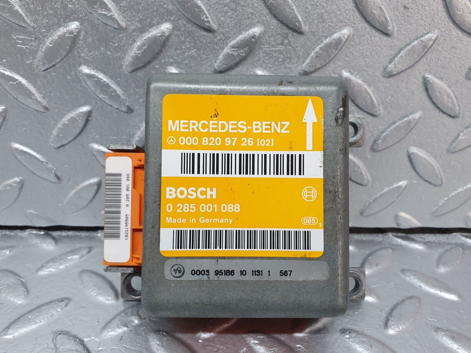 42158 Mercedes-Benz R129 320SL Coupe Crash Sensor Bosch 0008209726 0285001088