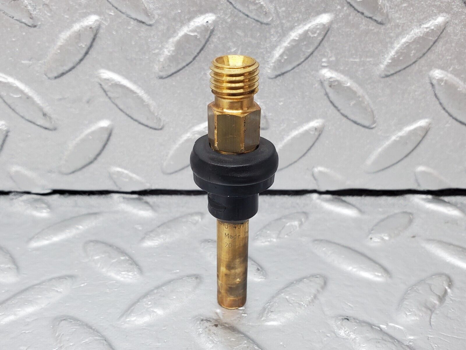 45336 Mercedes-Benz 280E M110.983 Fuel Injector Bosch 0437502047