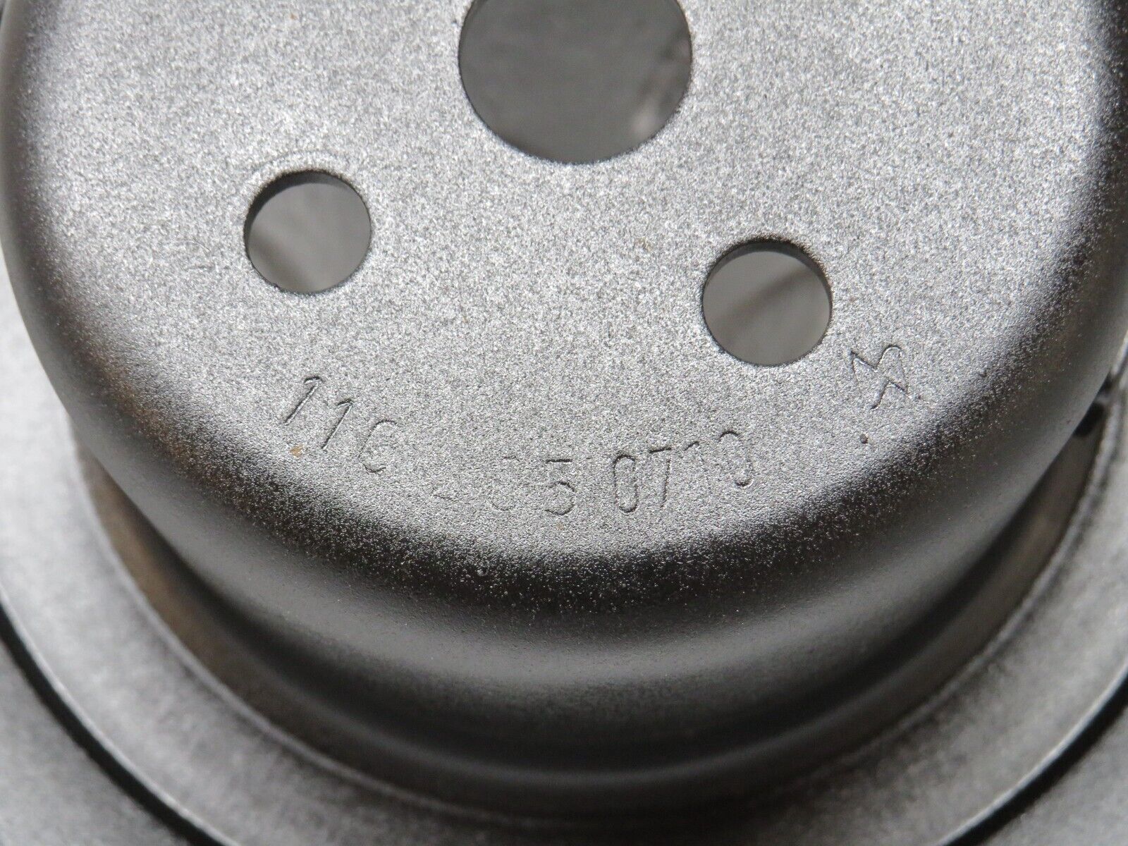 35470 Mercedes-Benz R107 280SL Water Pump Pulley 1102050710