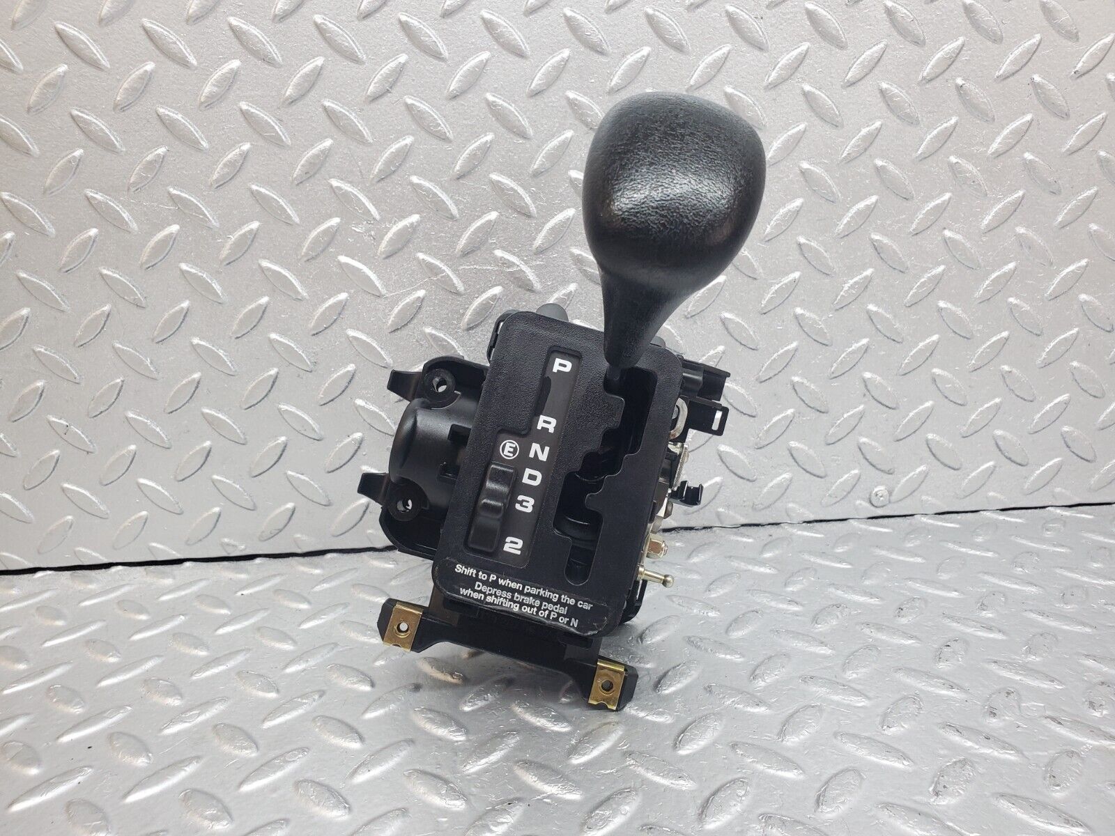 44784 Mercedes-Benz W124 220E Automatic Gear Selector 1292670637 2012670480