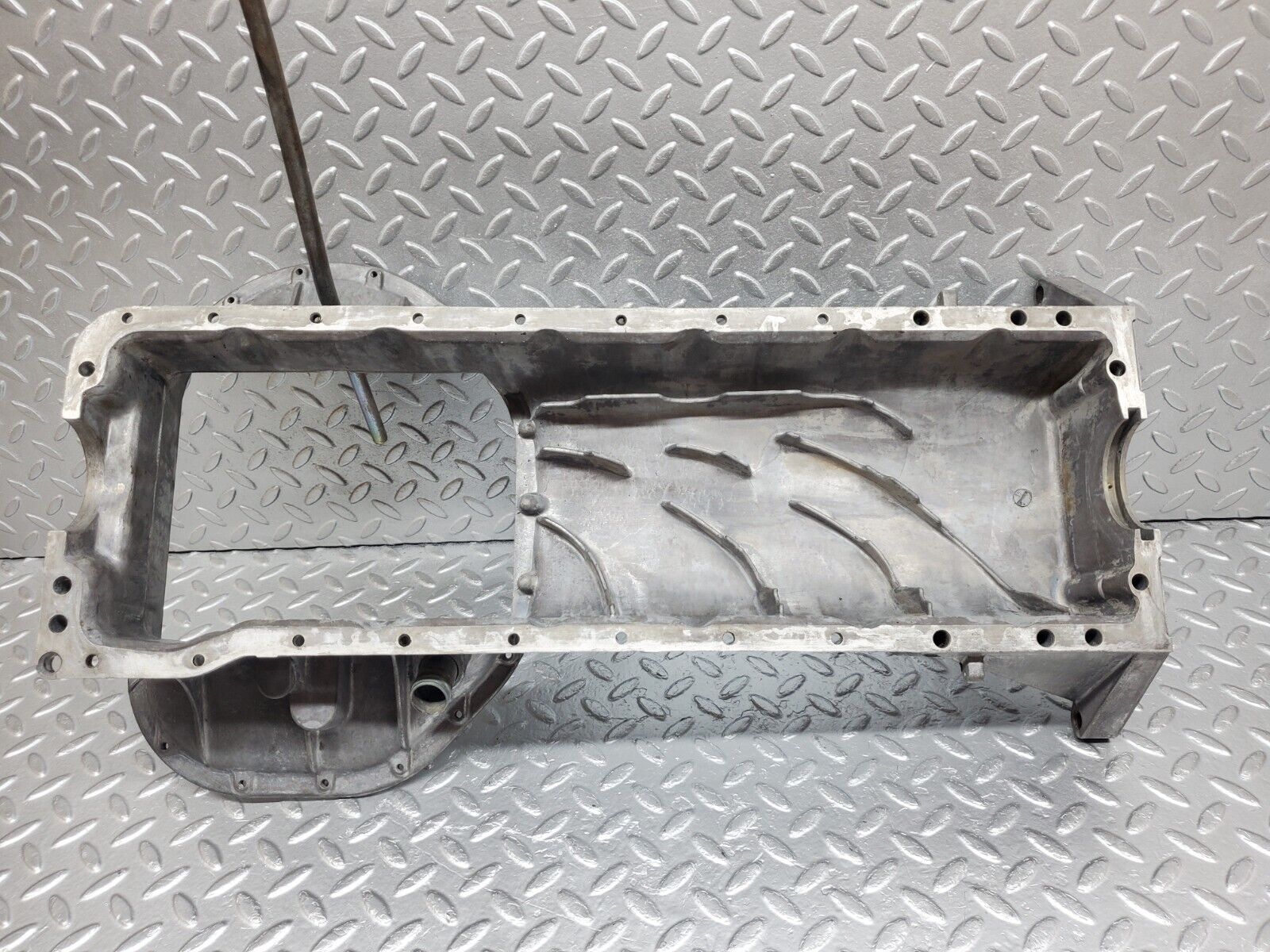 45456 Mercedes-Benz 280E M110.988 Oil Pan Oil Sump 1100140702